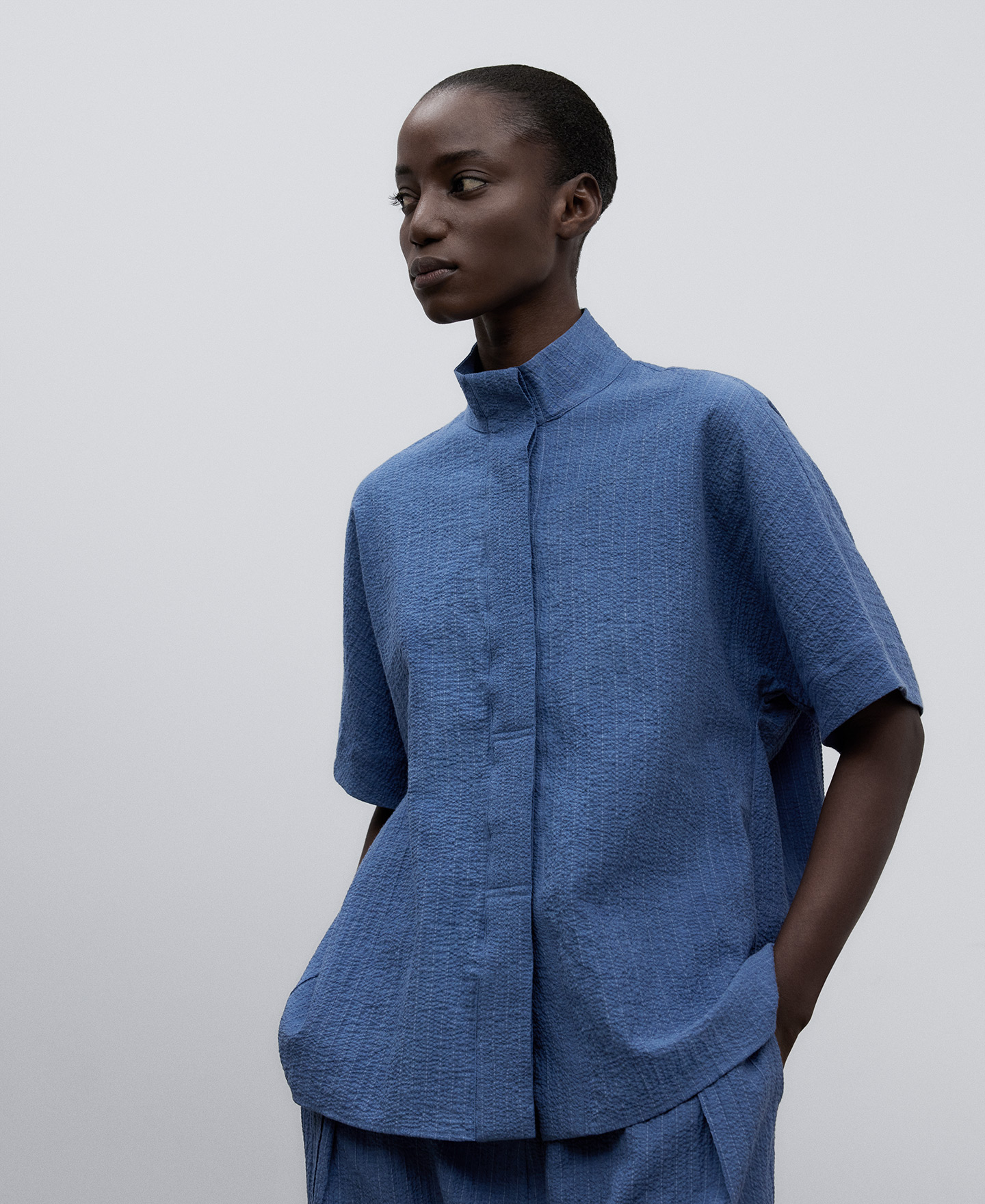 Blue Japanese sleeve shirt woman image number 0