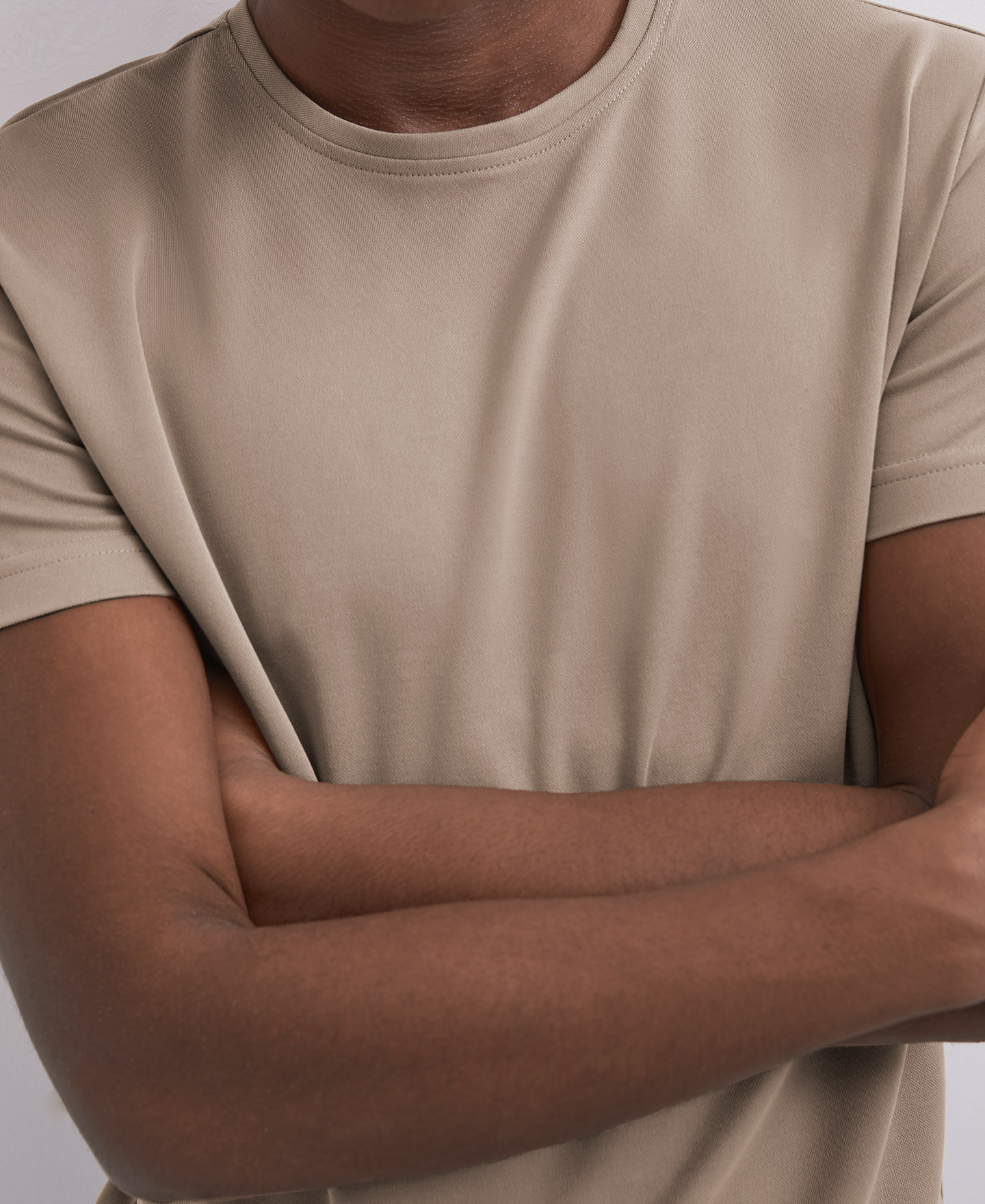 Camiseta cuello caja en modal image number 2