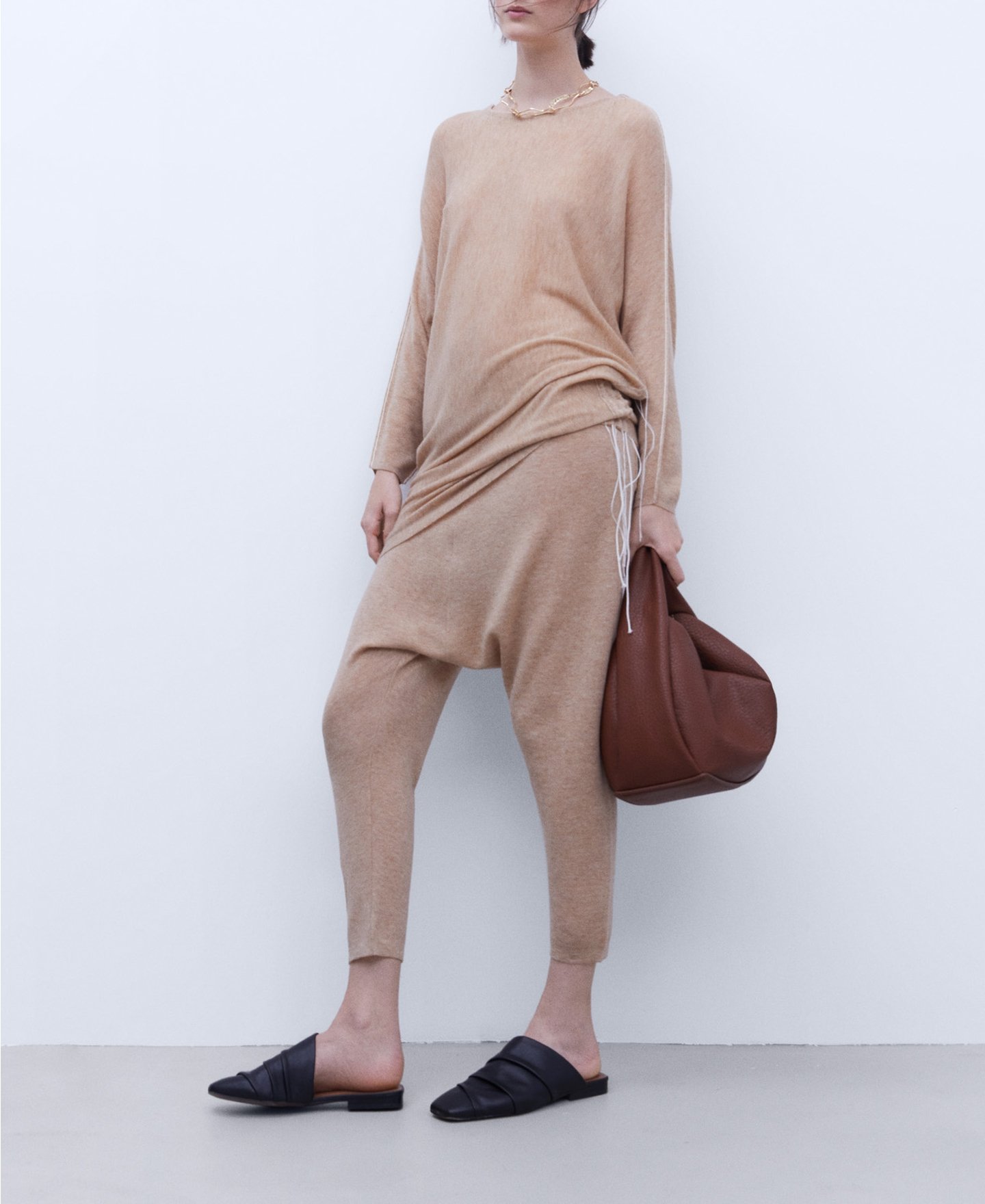 Pantalón en lana merino image number 1