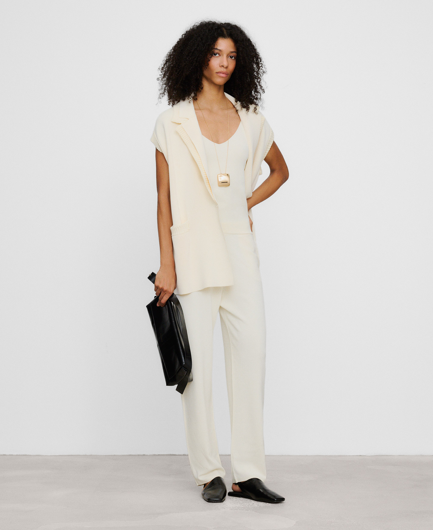 Knit straight trousers image number 1