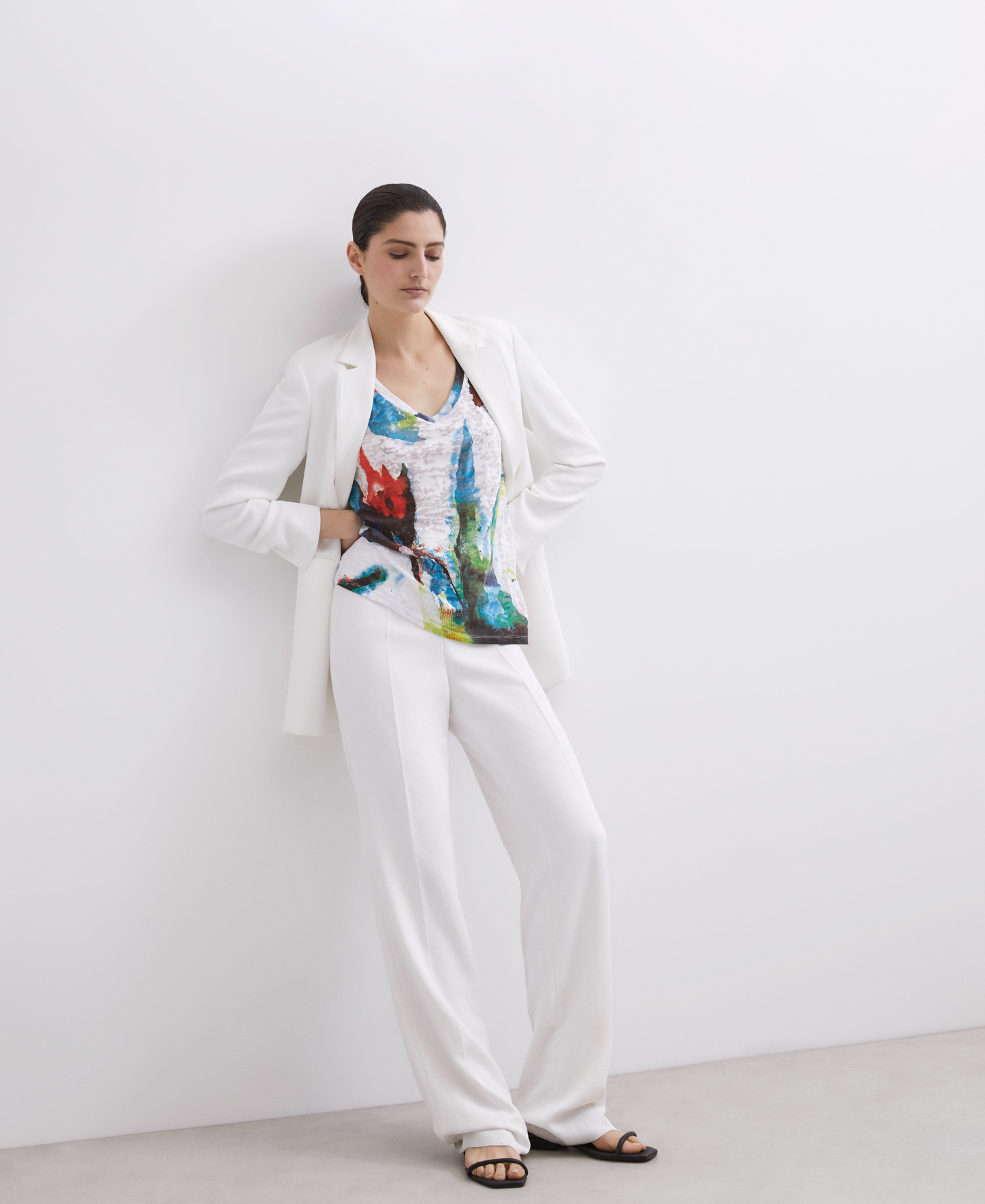 Floral print round neck t-shirt image number 3