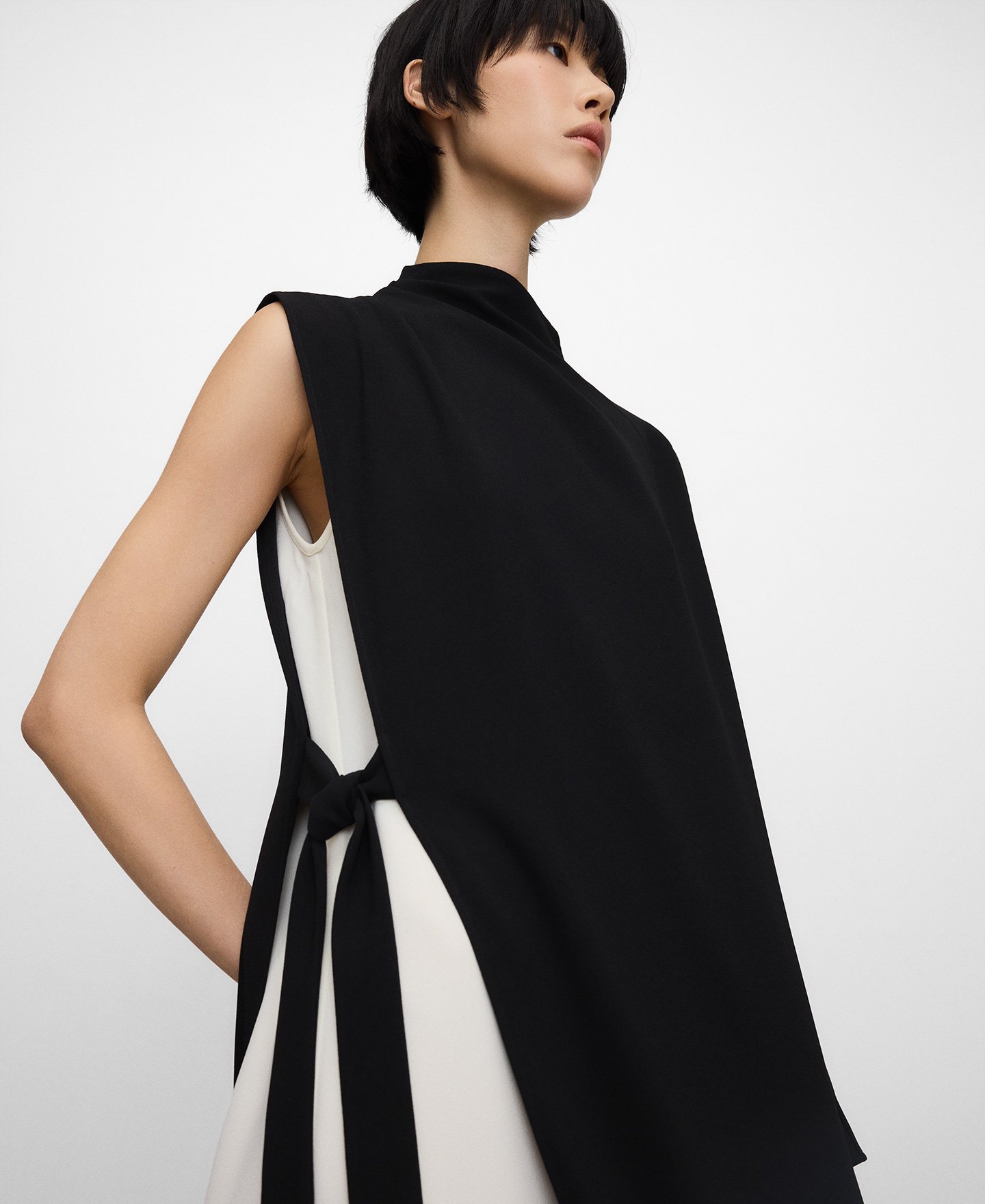 Two-tone asymmetric dress woman image number 3
