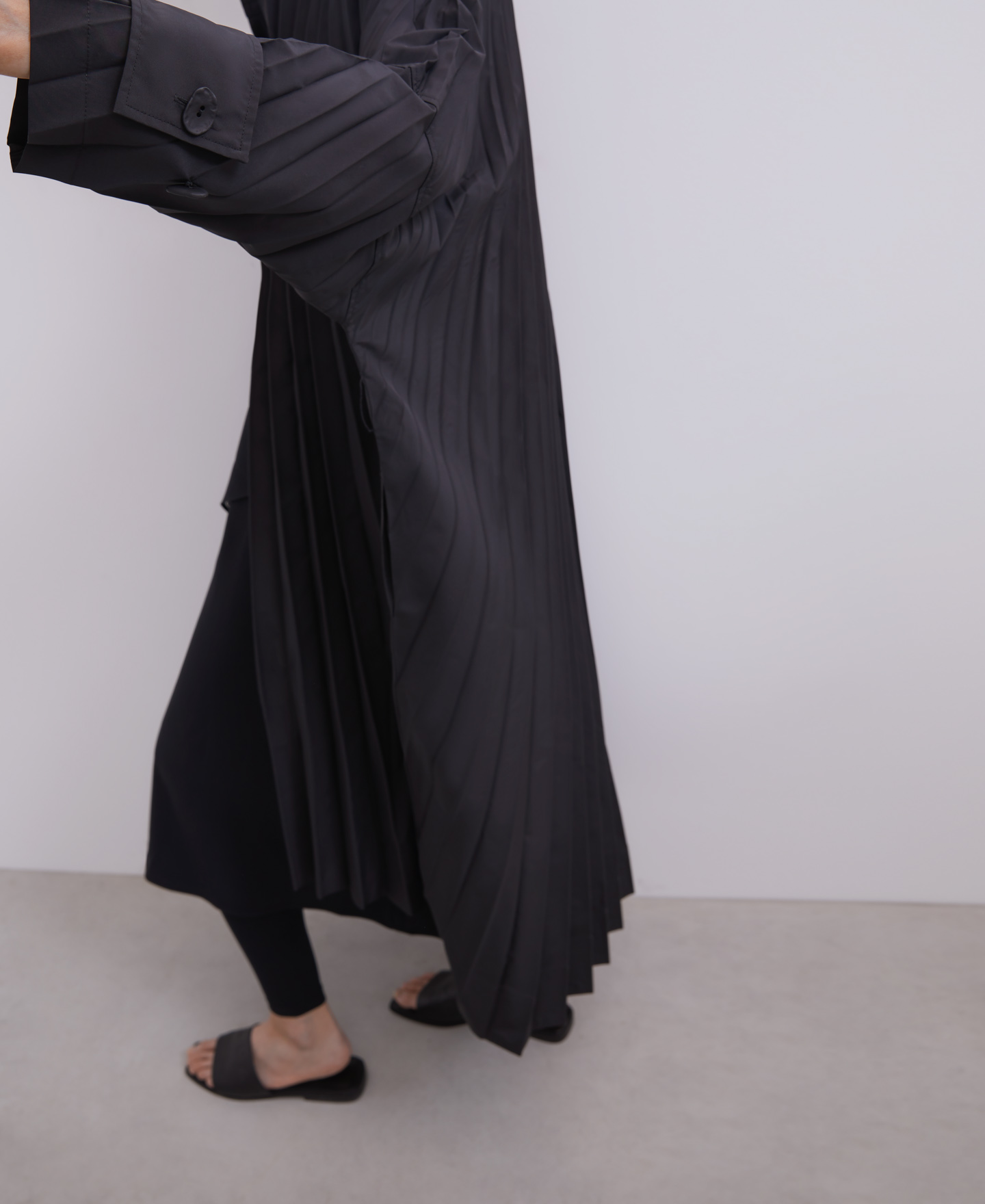Gabardina fluida en crinkle image number 2