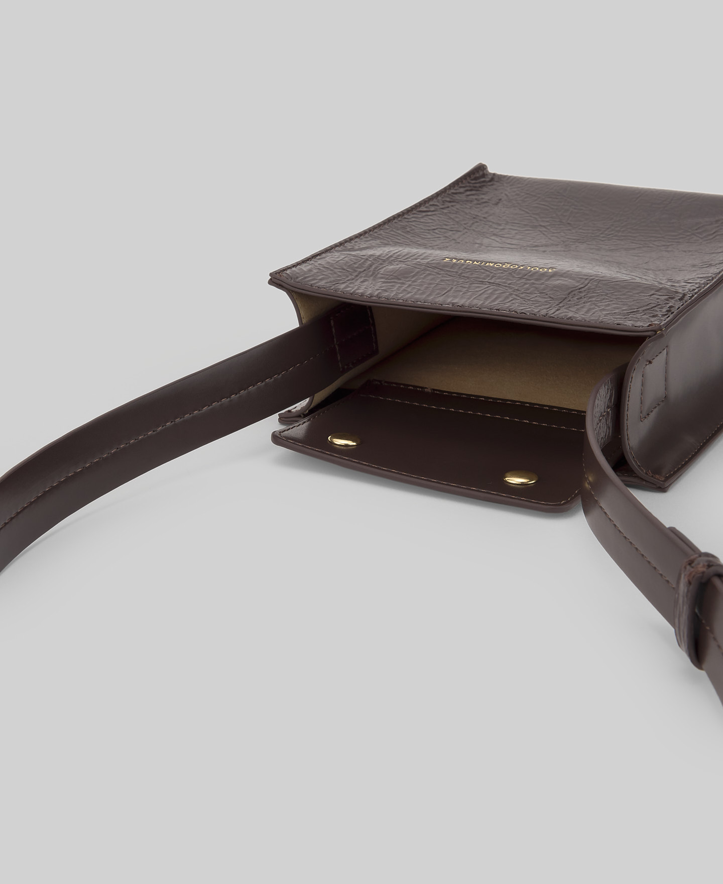 Bandolera peque&ntilde;a craquelada mujer image number 3