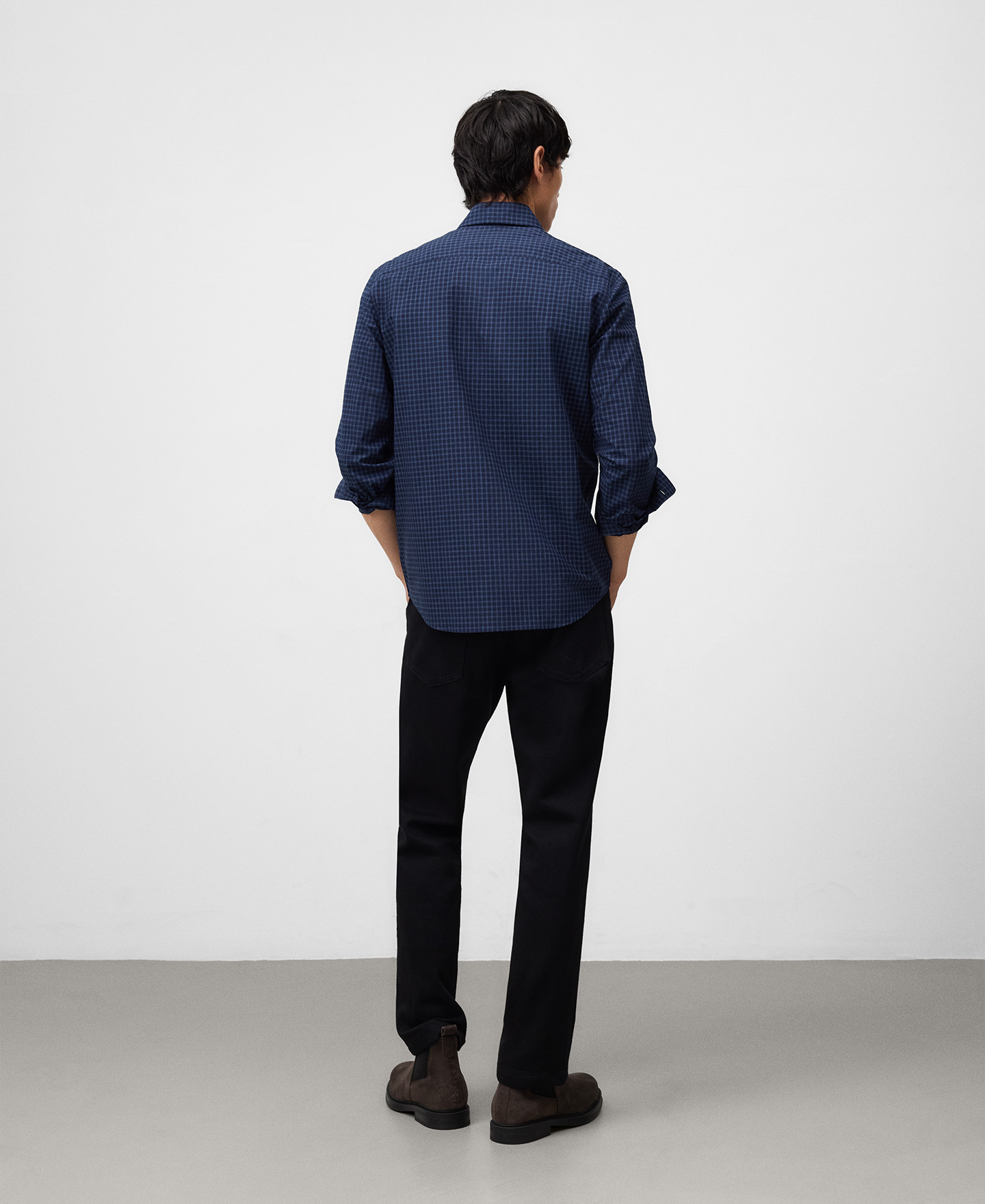 Regular fit blue checkered shirt image number 2