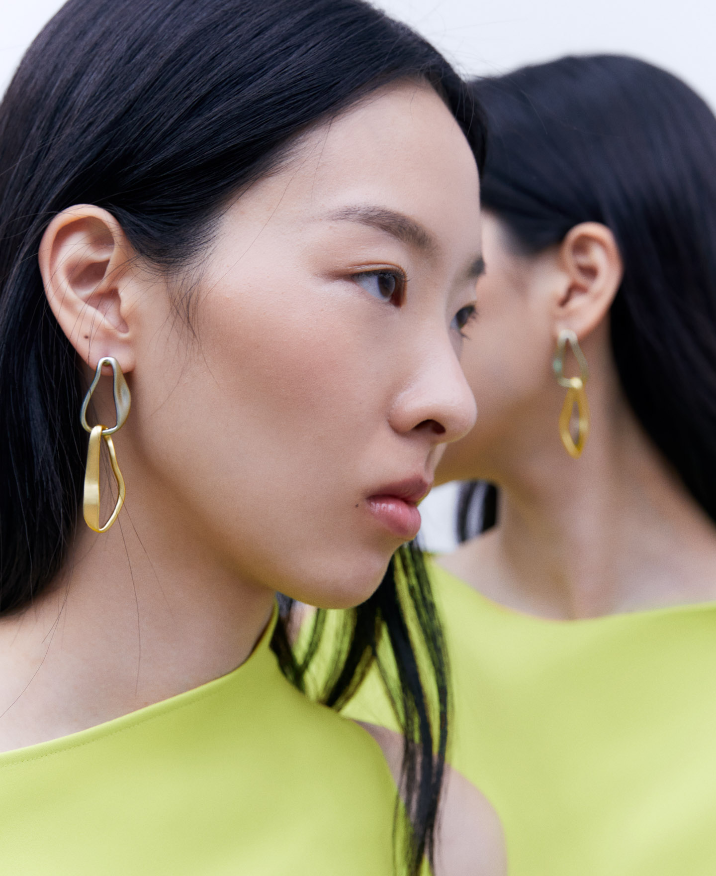 Double Vibrar earring image number 3