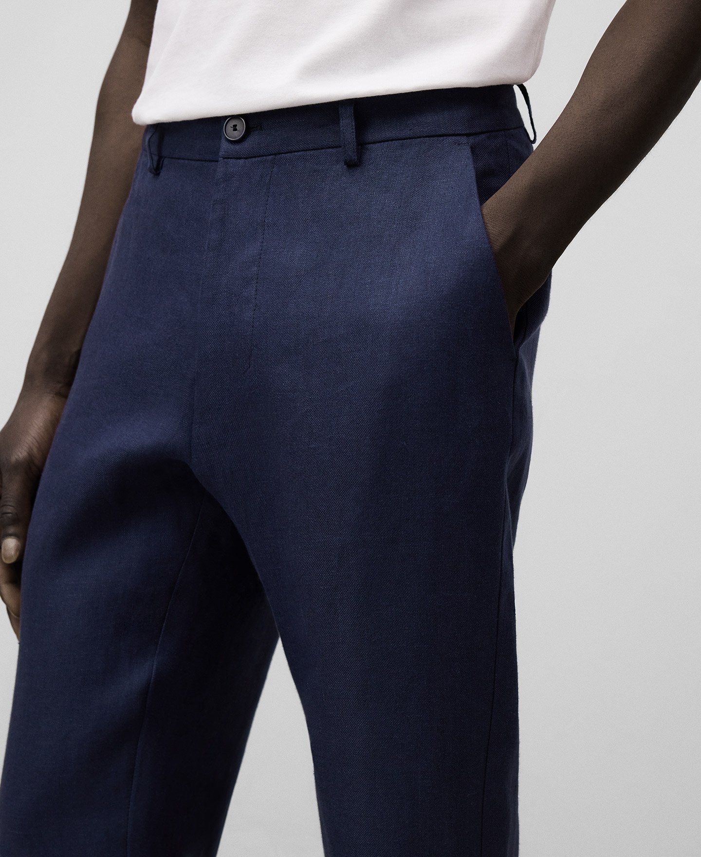Pantalon de costume en lin homme image number 3