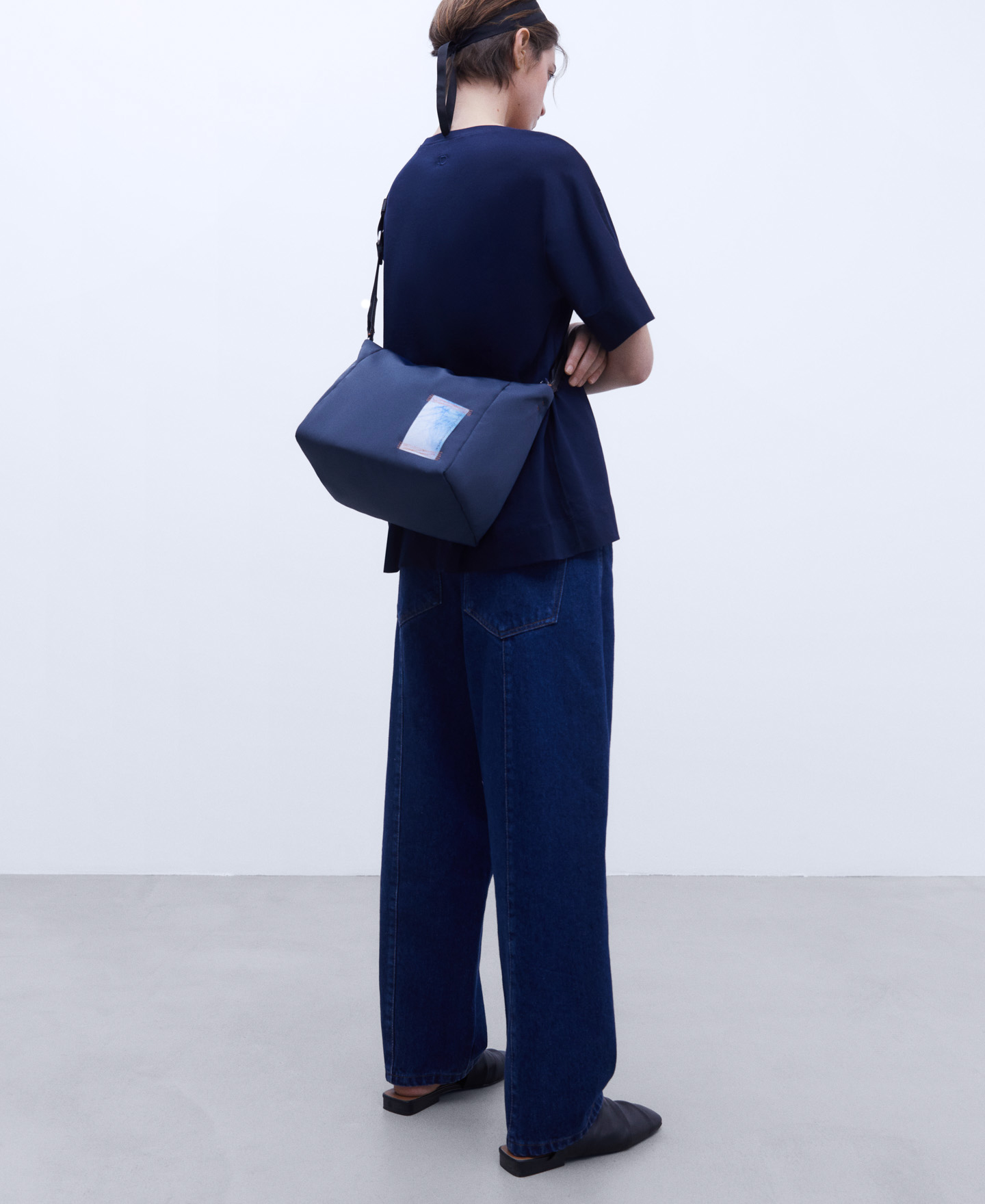 Padded fabric medium shoulder bag image number 5