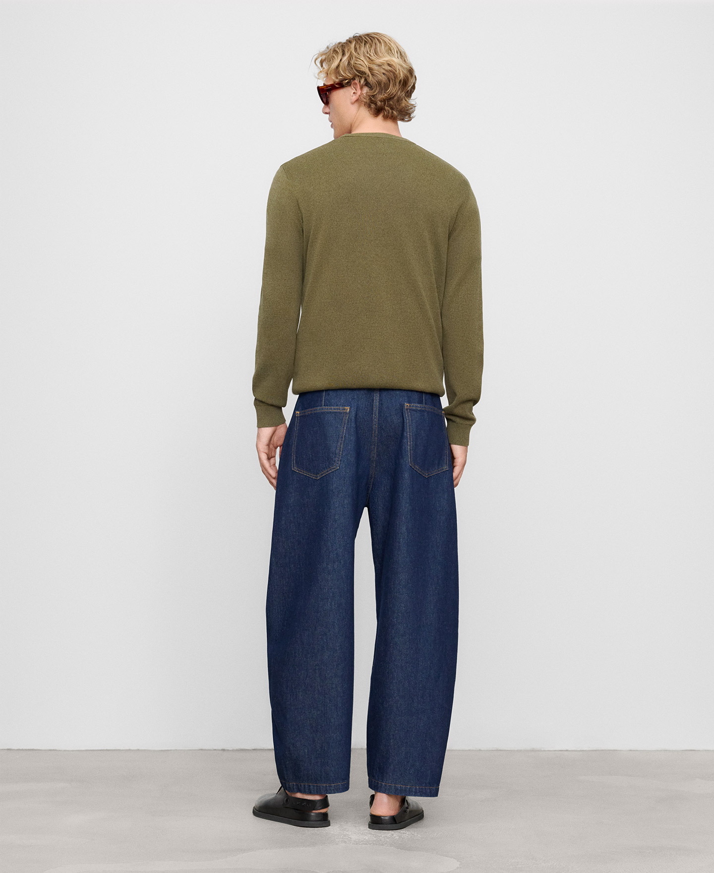 Crew collar melange knit sweater image number 2