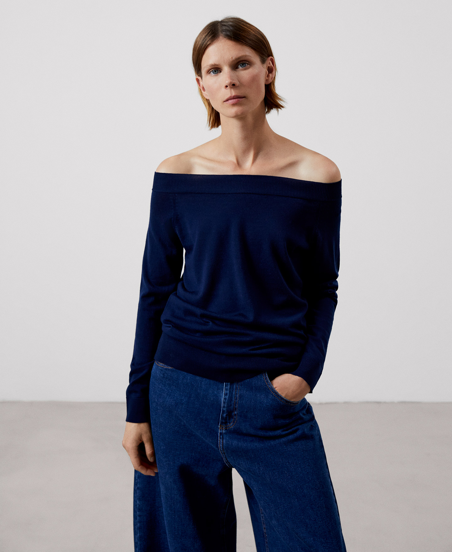 Merino wool sweater image number 0