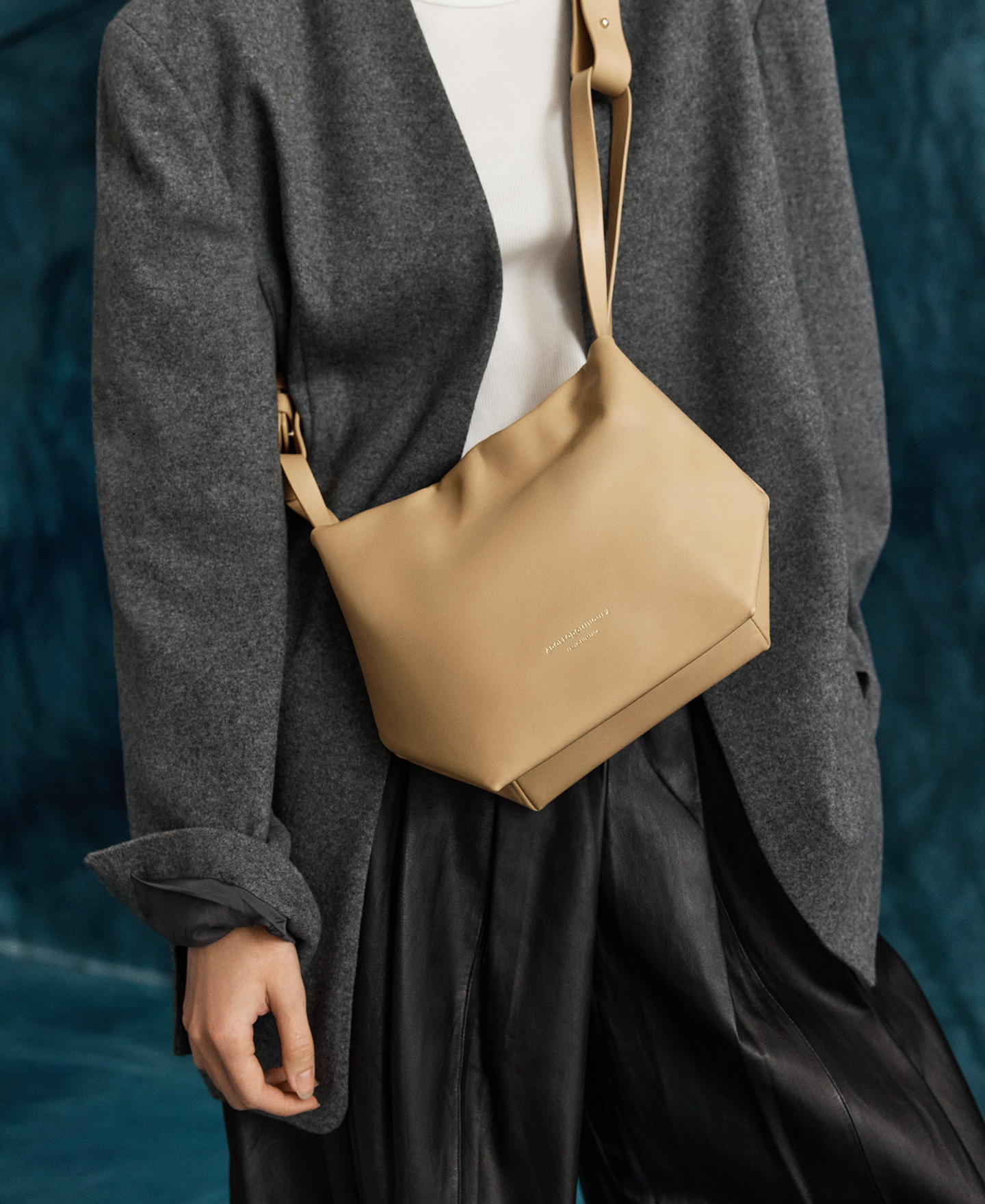 Doce hobo bag woman image number 4