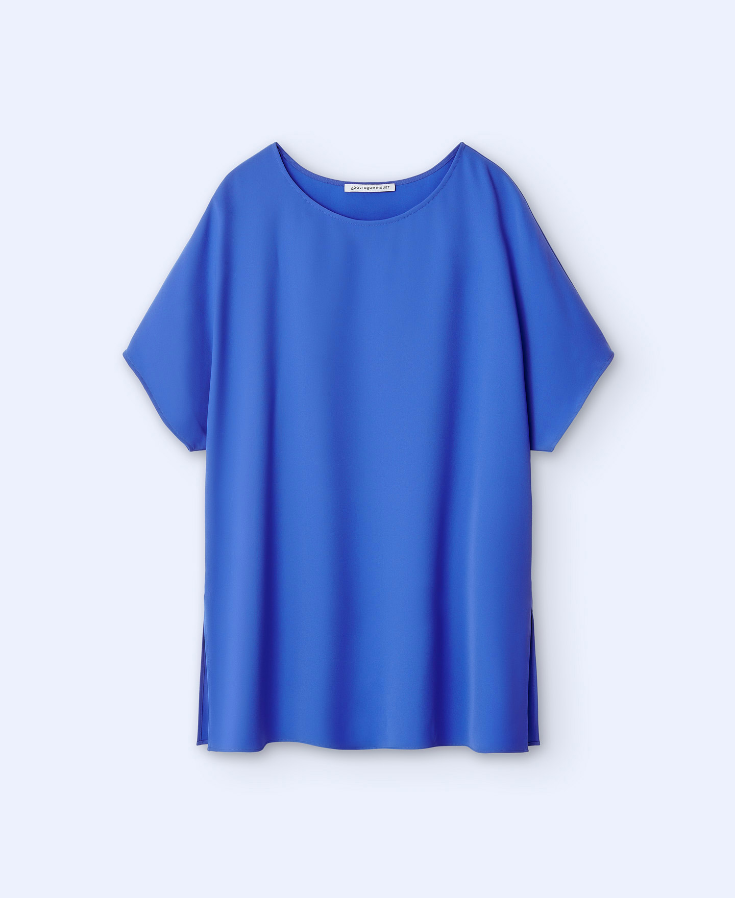 Scoop neckline shirt image number 4