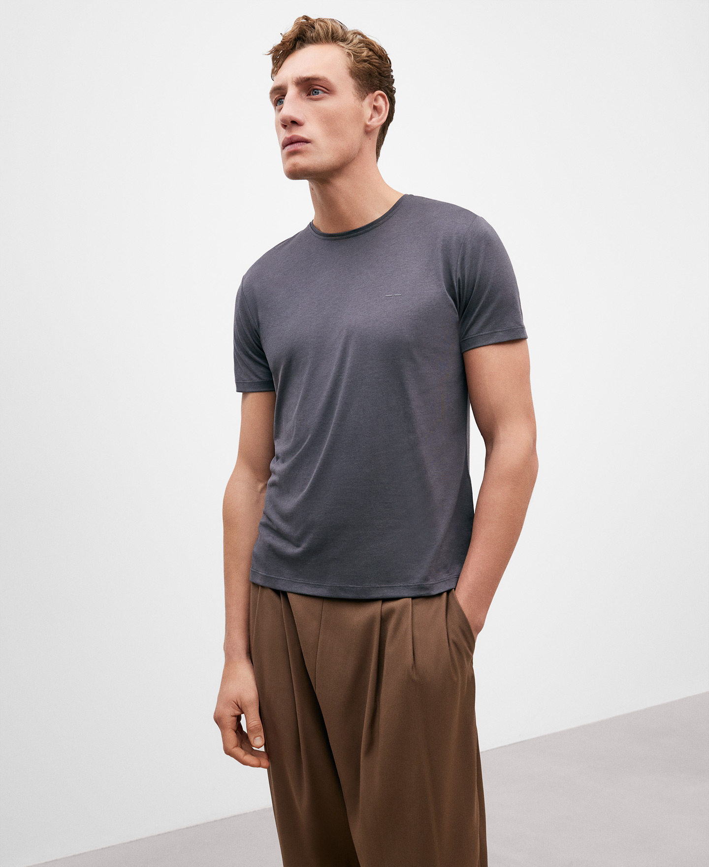 Camisola cinzenta em tencel e algodão para homem image number 0