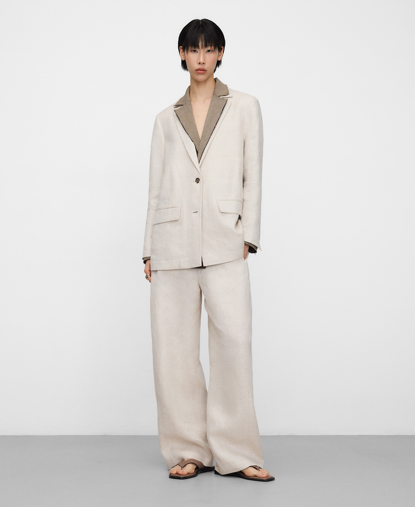 Mixed-fabric tailored blazer image number 1