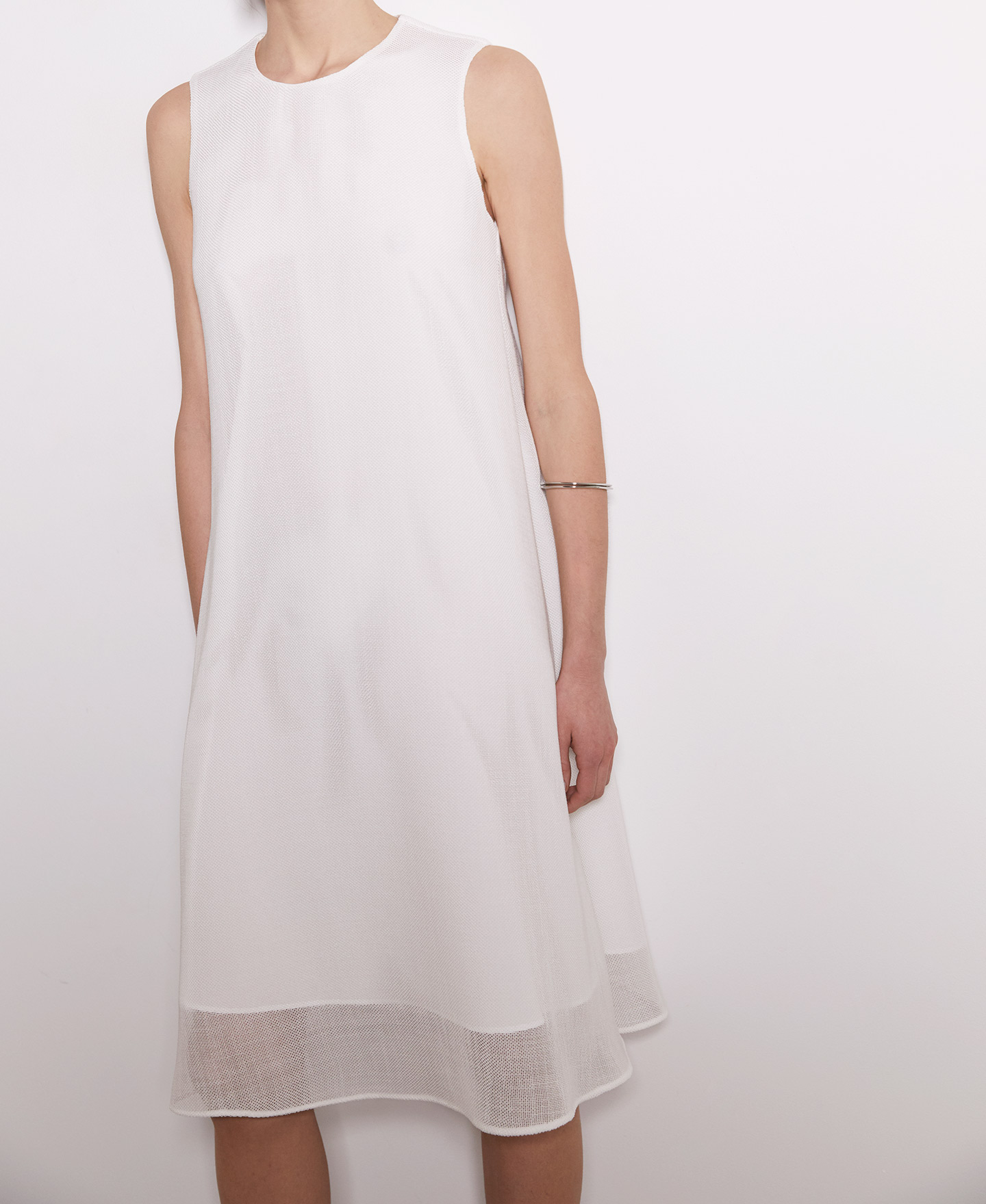 Round neckline midi dress image number 3