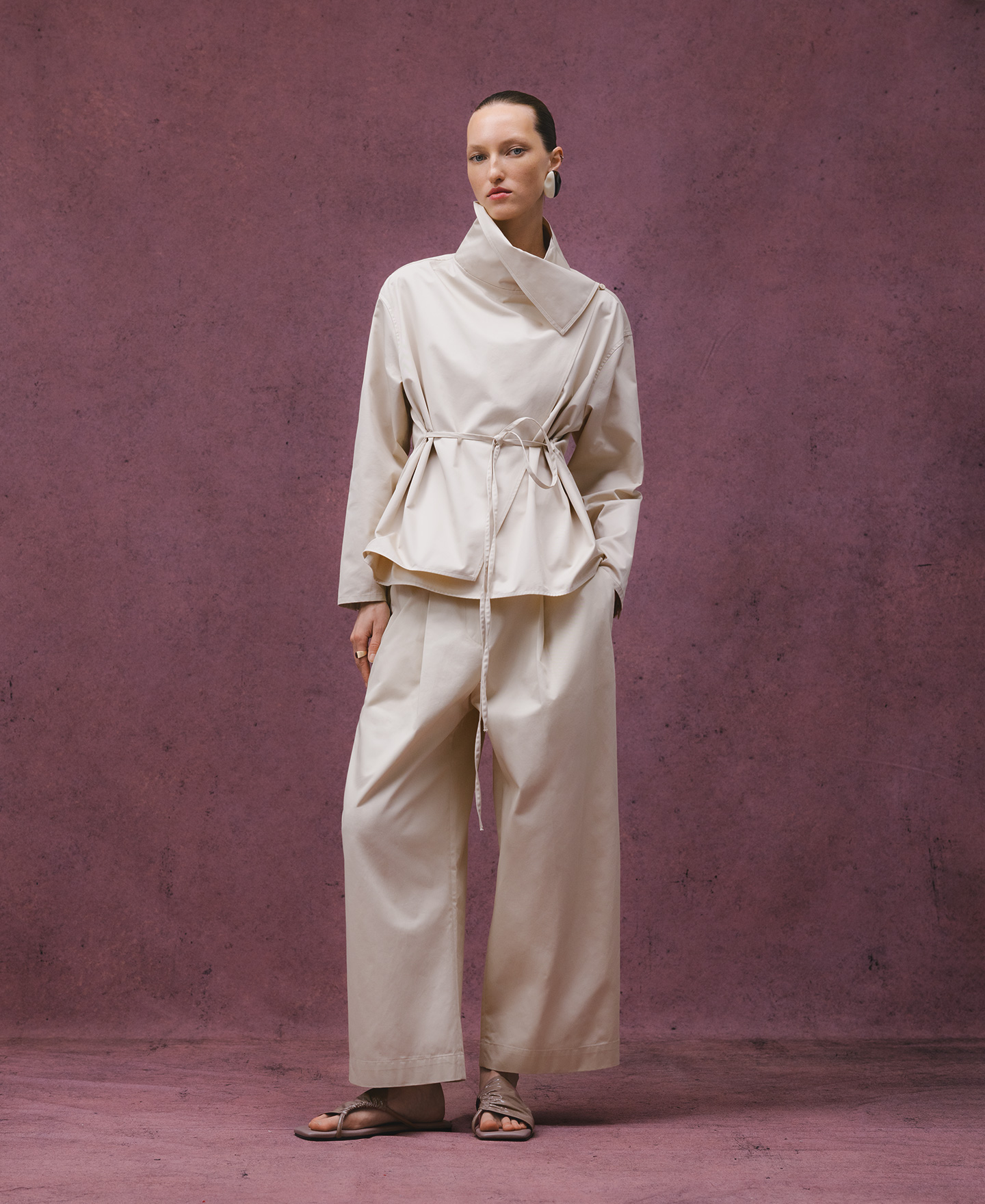 Pantalon taille haute en coton femme image number 1