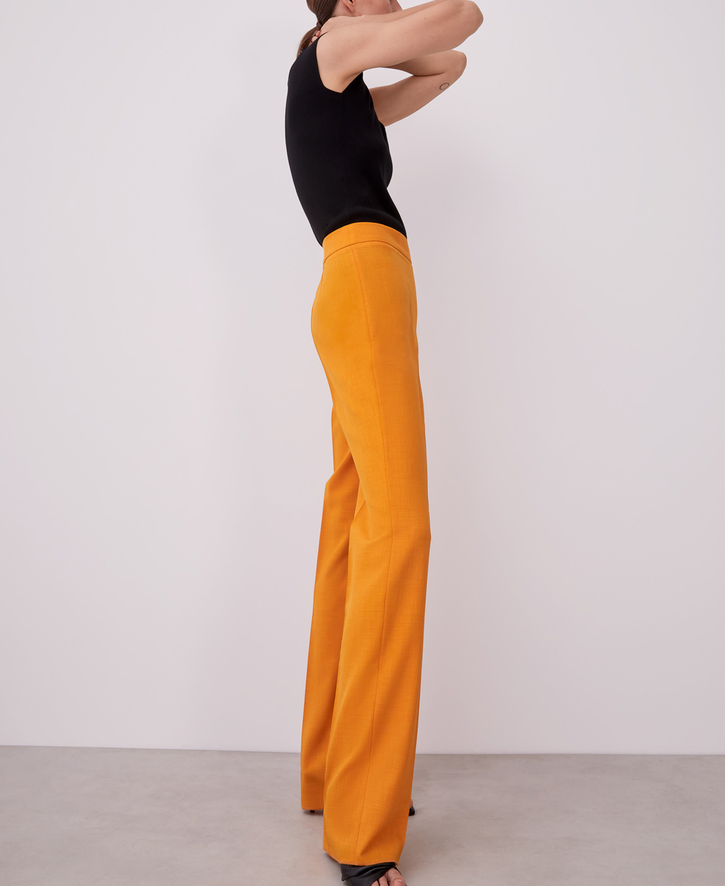 Elastic trousers with straight leg image number 1