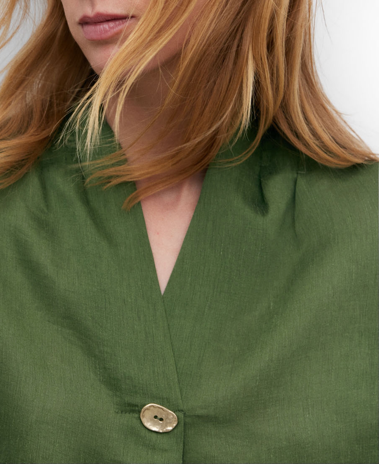 Blusa escote pico image number 3