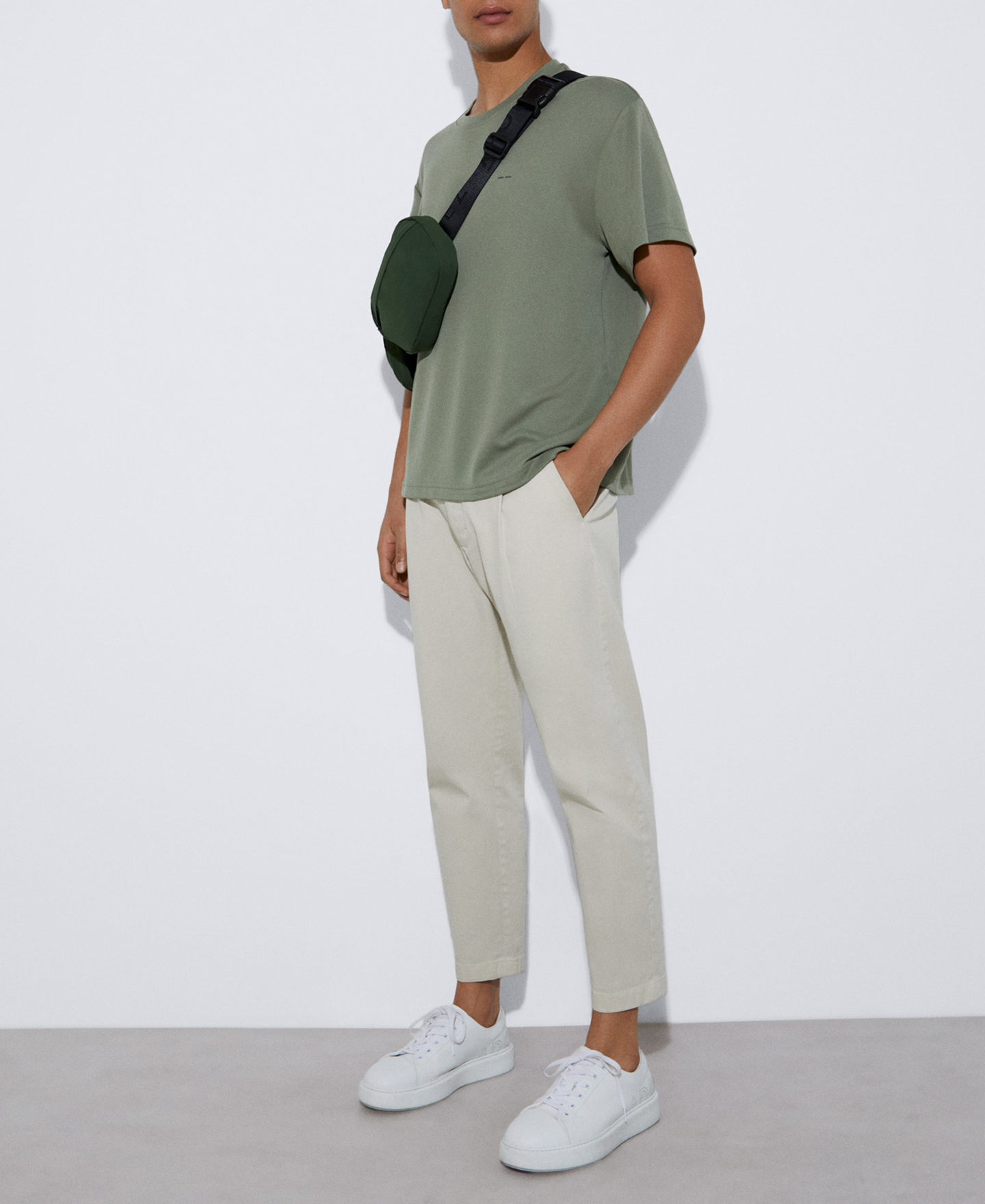 Camiseta oversize en viscosa responsable image number 1