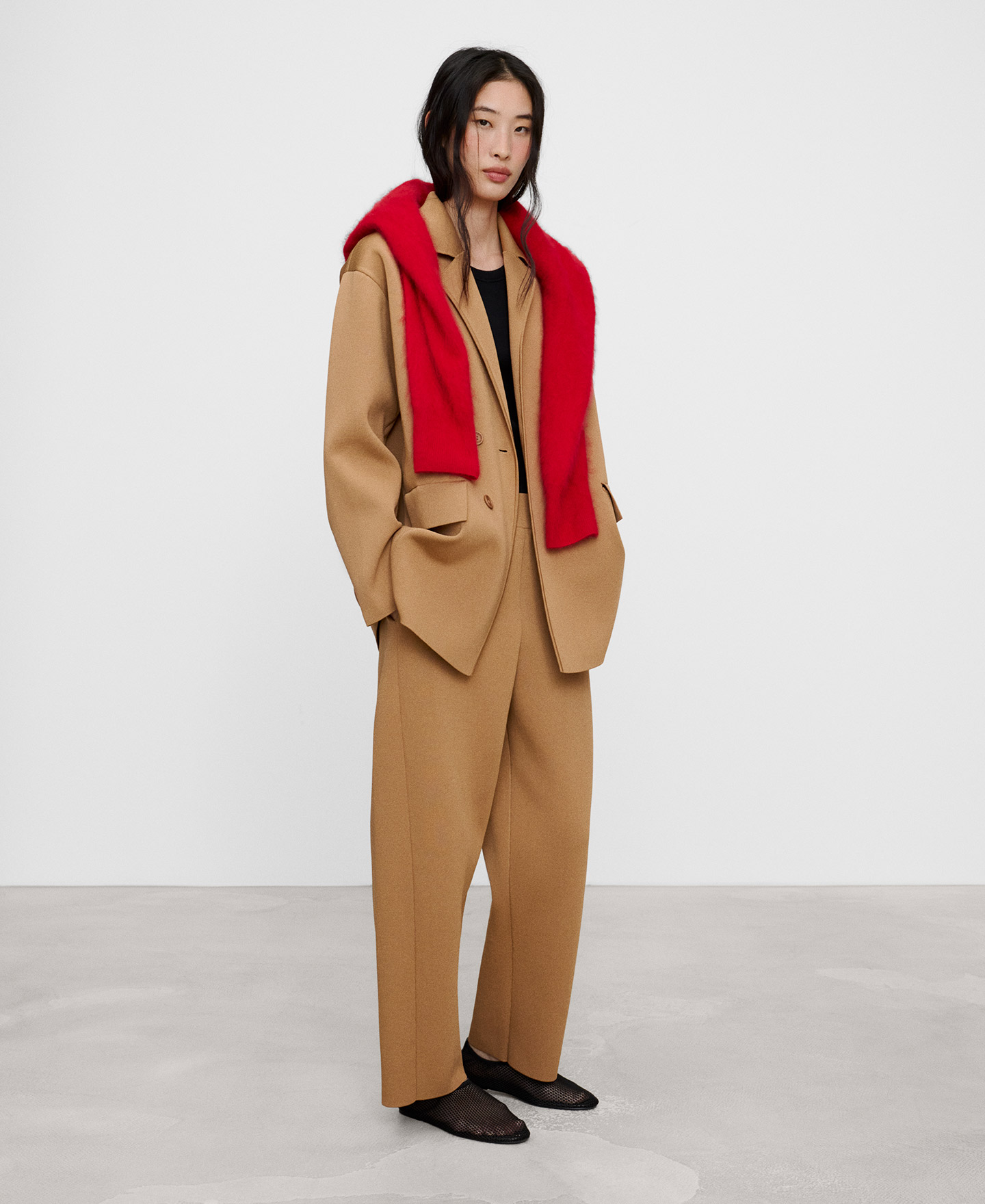 Knit tailored blazer image number 1