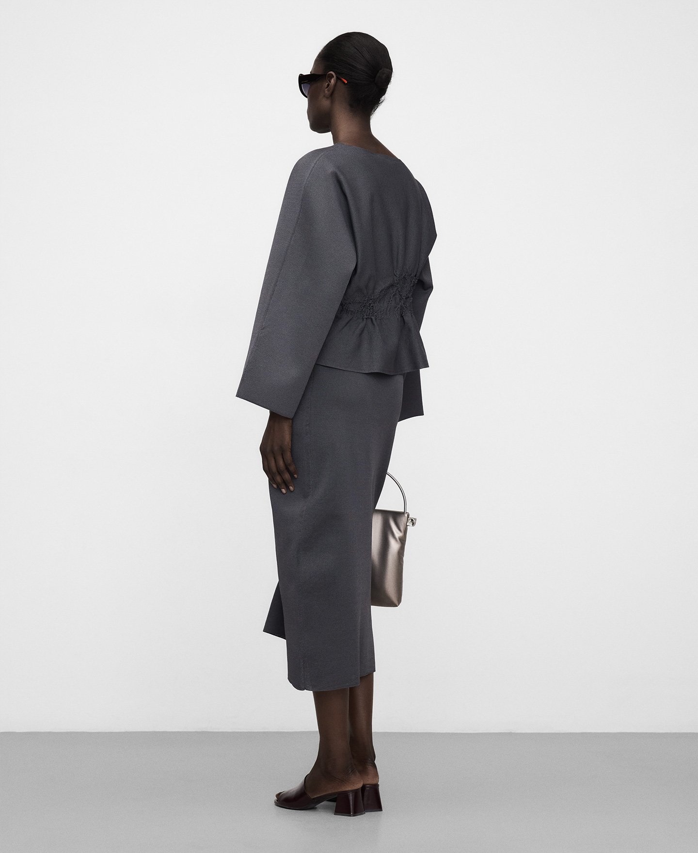 Gathered waist knit top image number 2