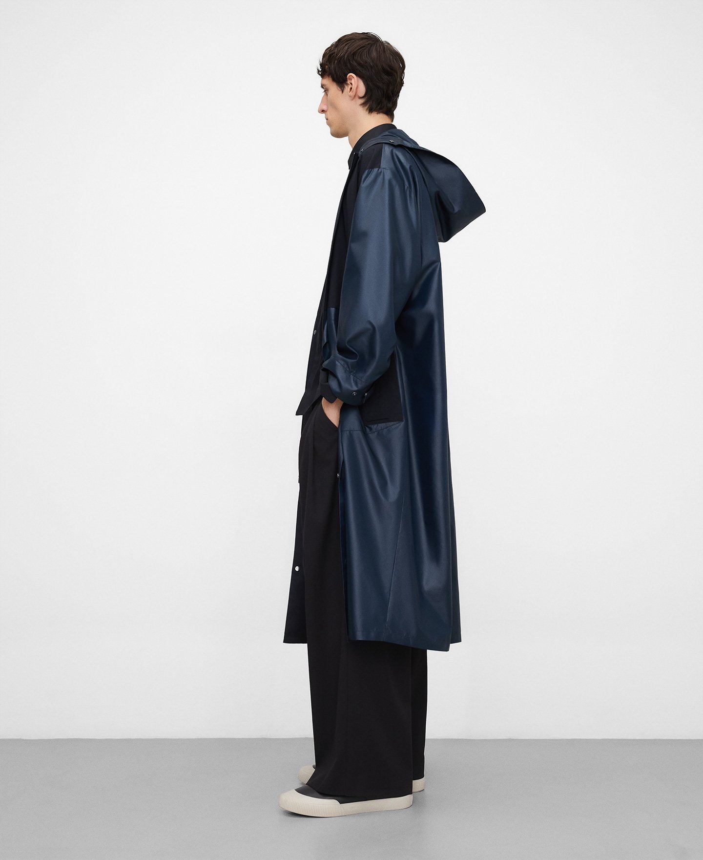 Mixed-fabric trench coat man image number 3