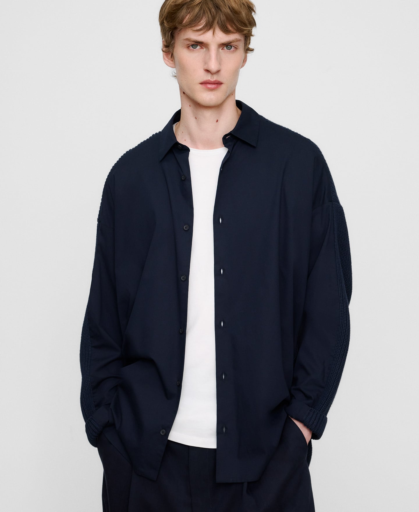 Cotton mixed-fabric oversize shirt image number 0
