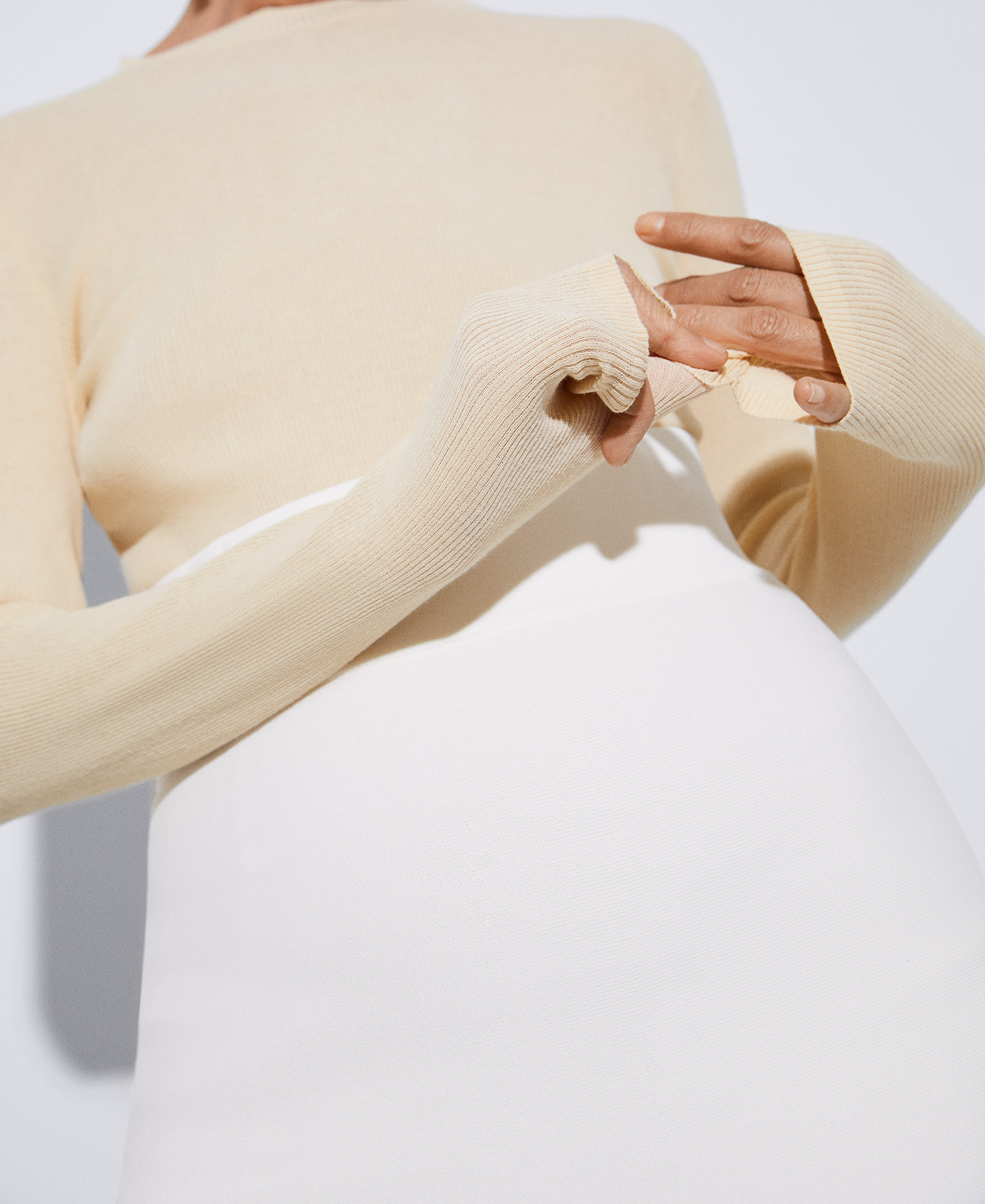 Responsible hemp sweater image number 3