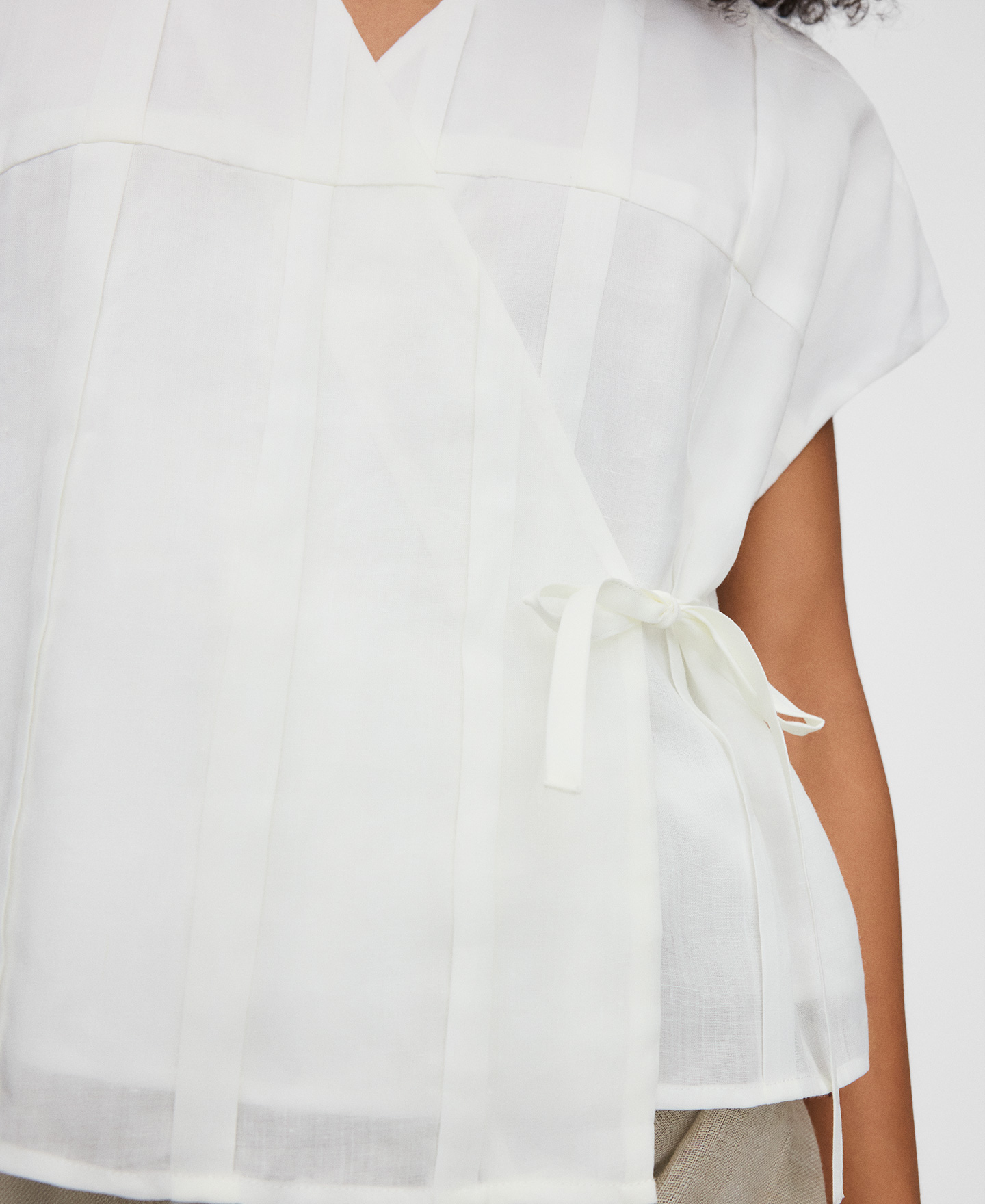 Ramie wrap pleated top image number 3