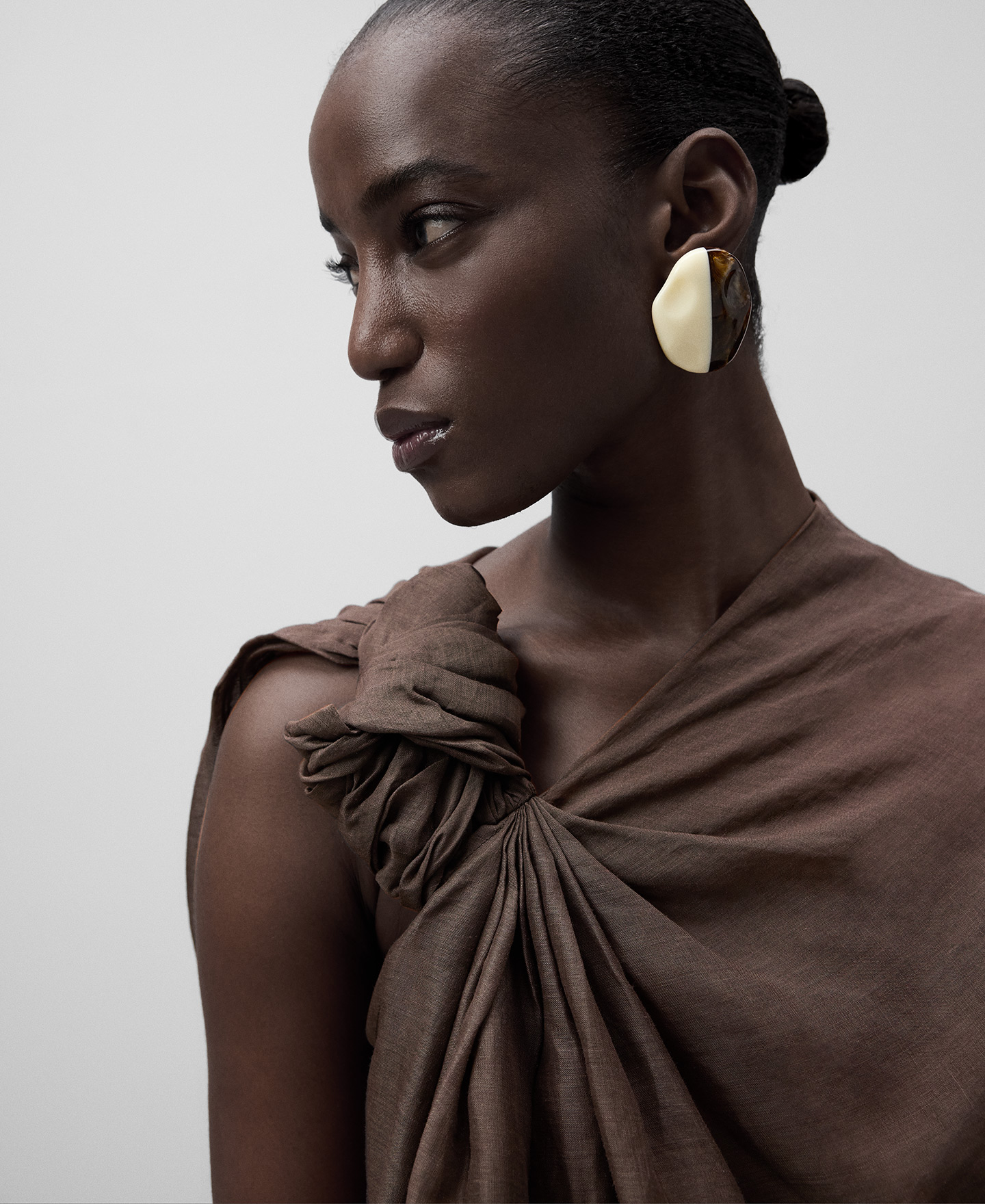 Haut asymétrique à nœud en ramie femme image number 3