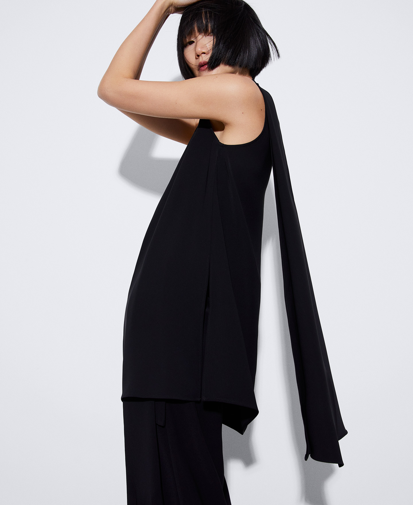 Asymmetrical top in recycled polyester image number 0