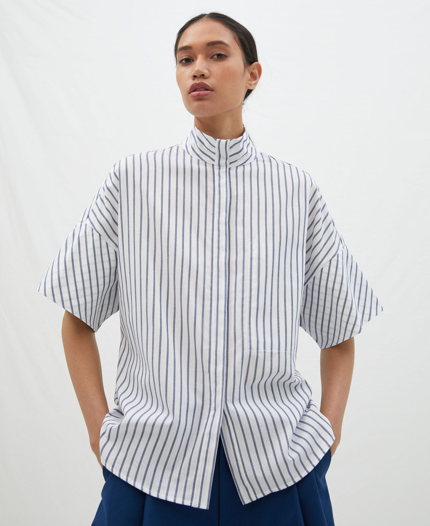 Oversize striped shirt in cotton image number 0