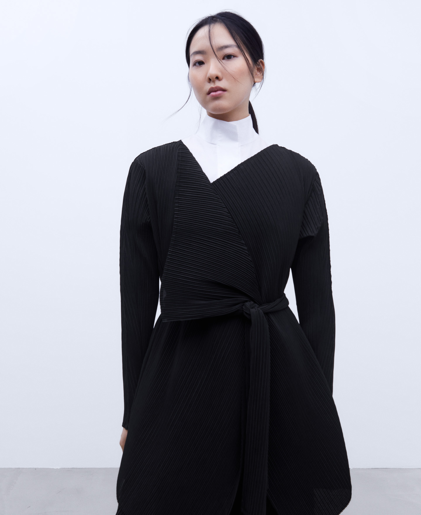 Asymmetrical crinkle jacket image number 0
