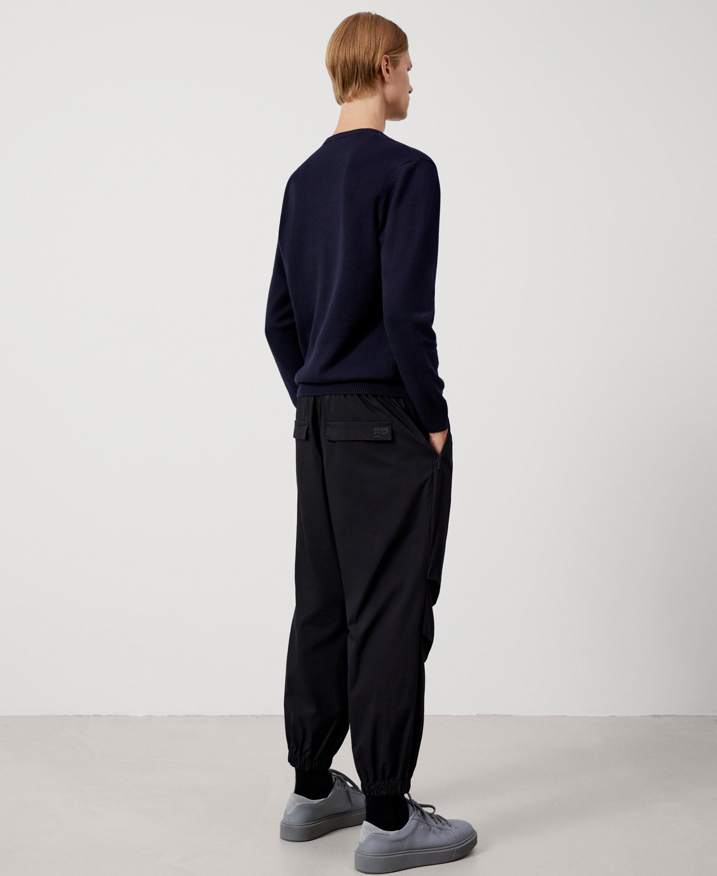 Cotton and wool sweater image number 2