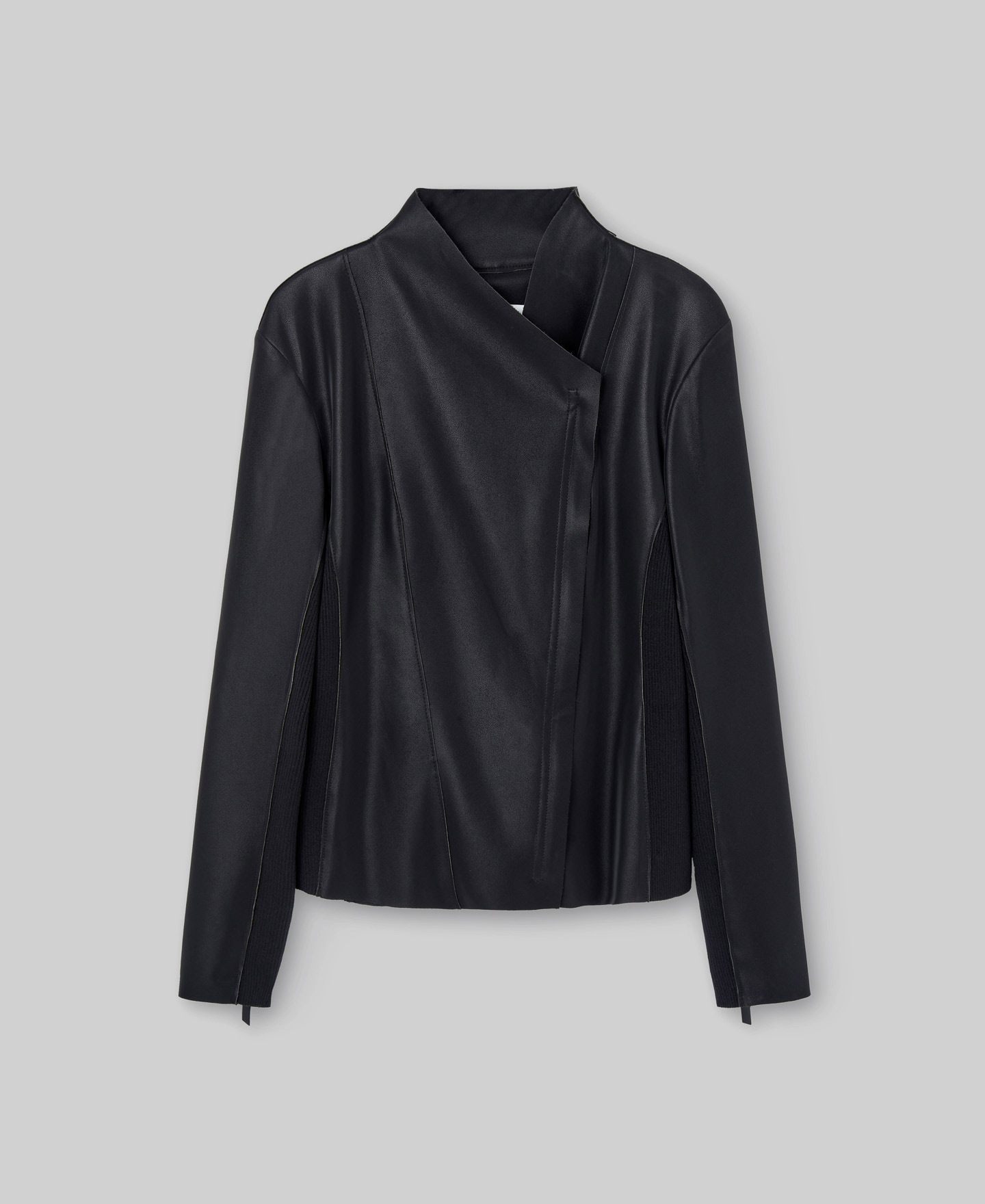 Chaqueta biker en textura piel image number 6