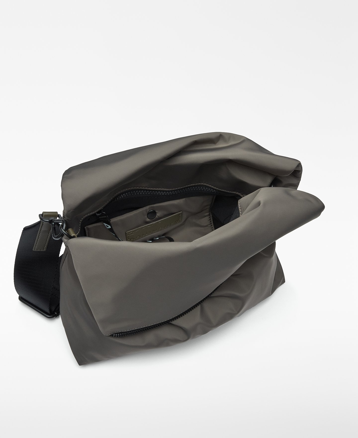 Sac à bandoulière moyen en nylon pour femme image number 2