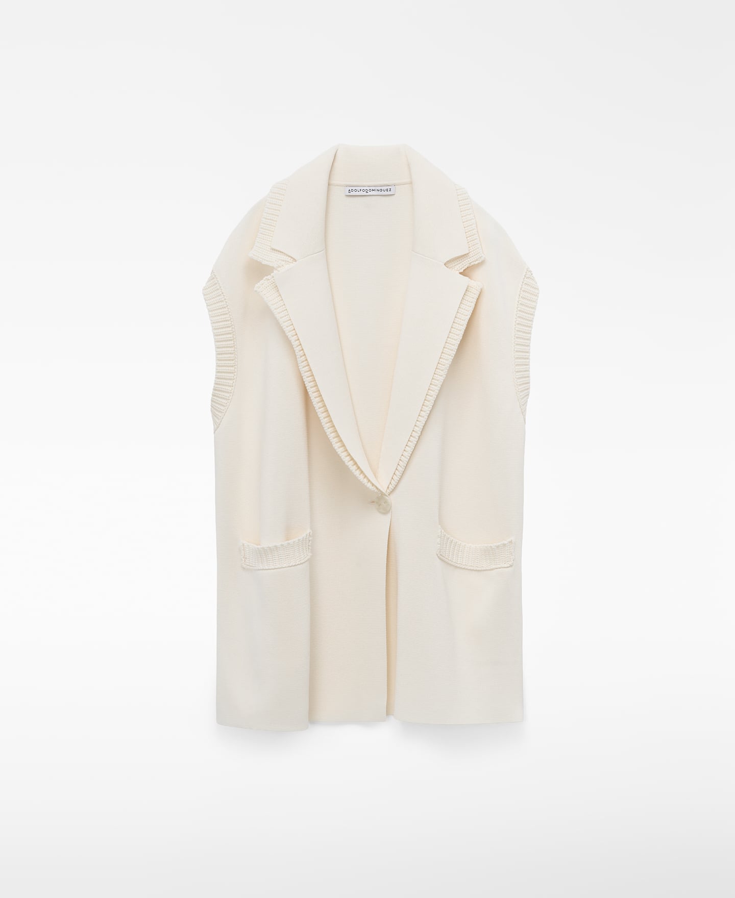 Knit double-lapel vest image number 4