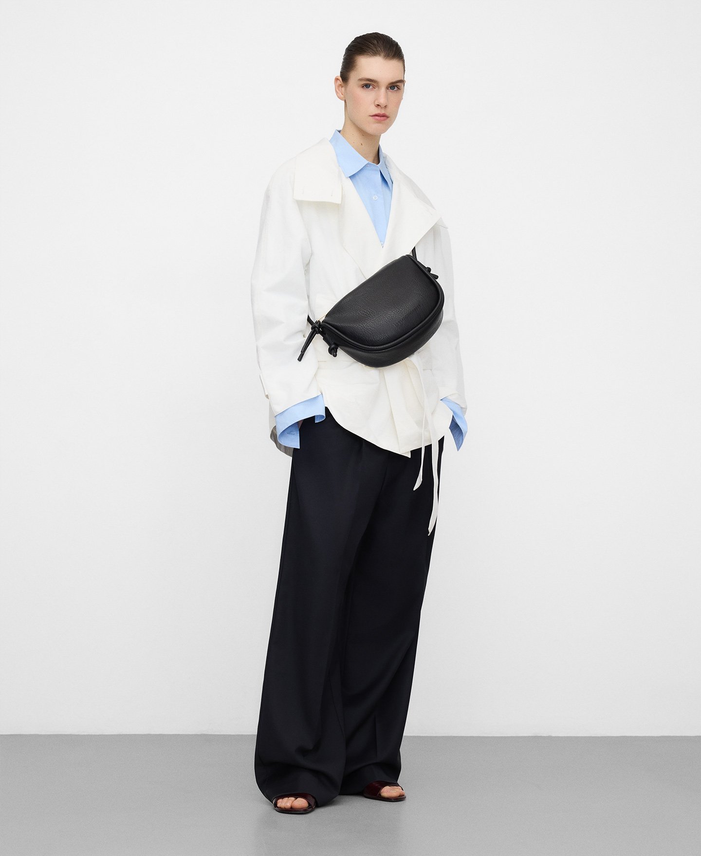 Luna medium crossbody woman image number 4