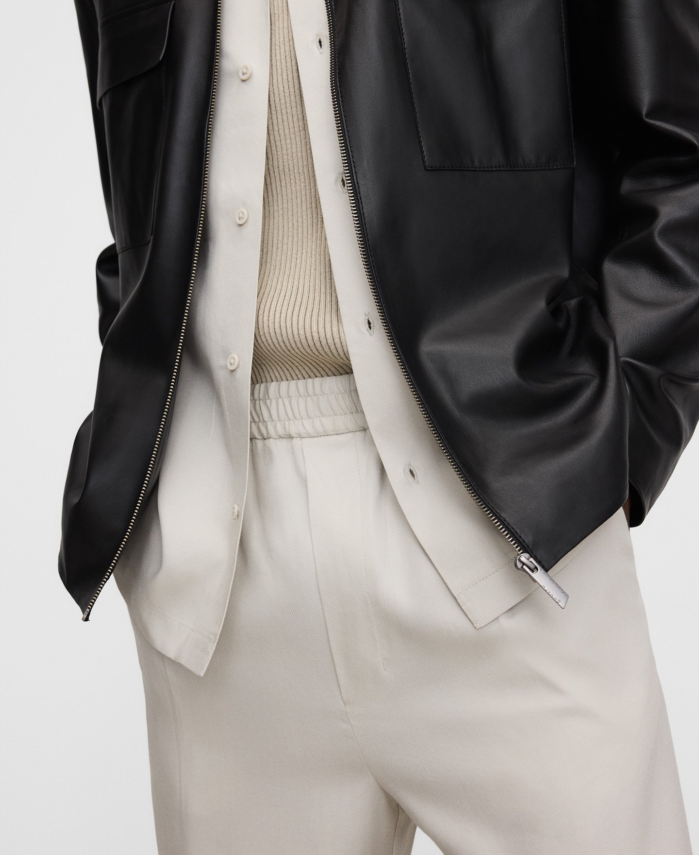 Responsible lyocell jogger trousers image number 3