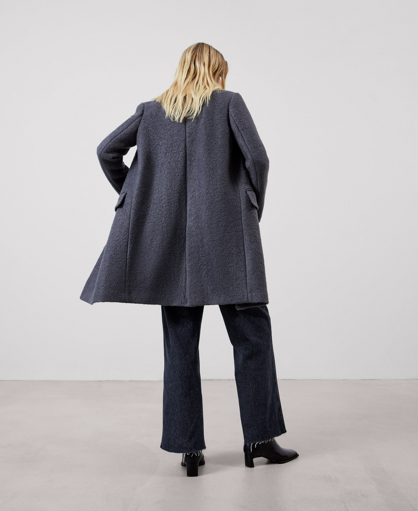 Lapel taylor coat image number 2