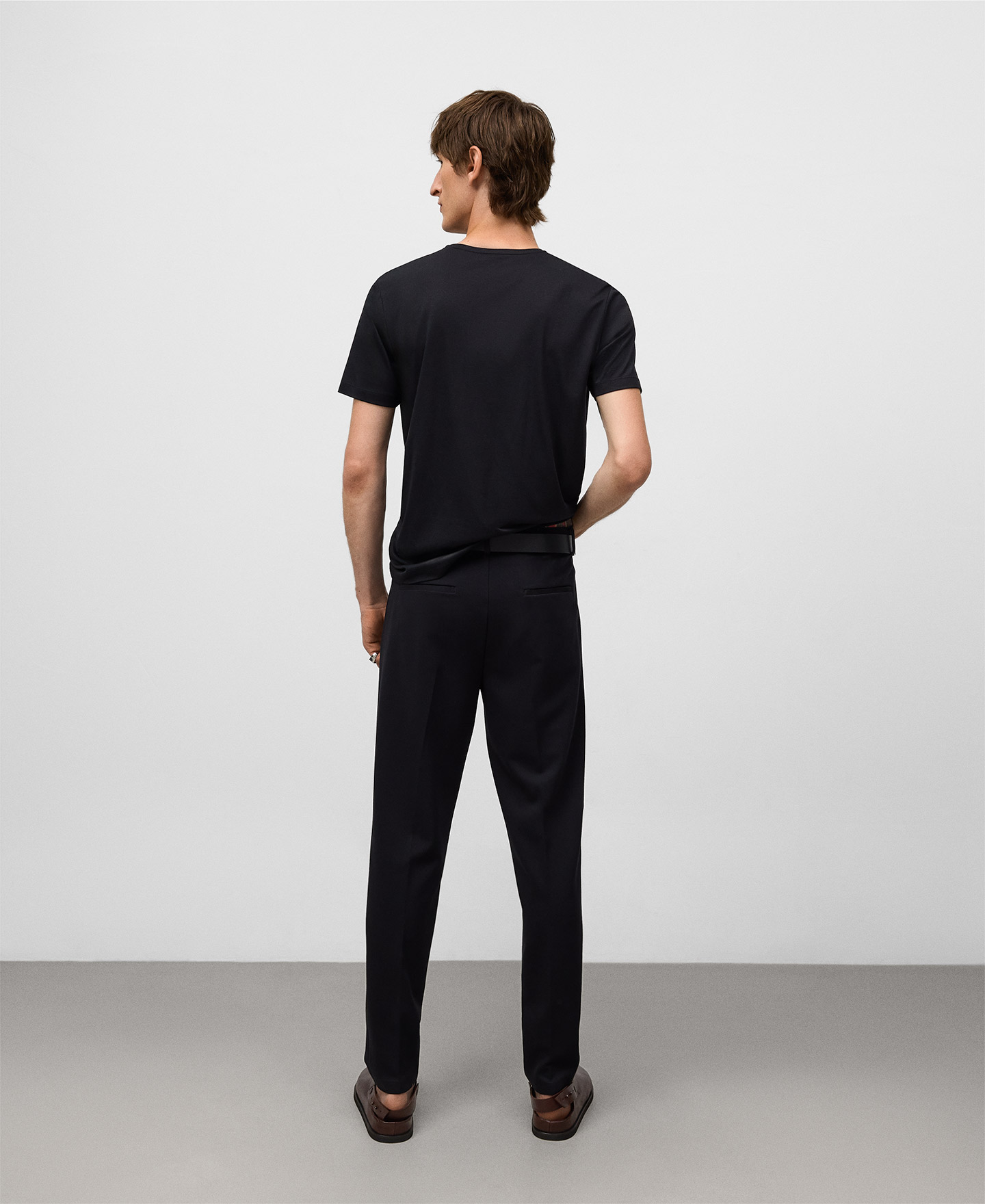 Regular fit short sleeve T-shirt man image number 2