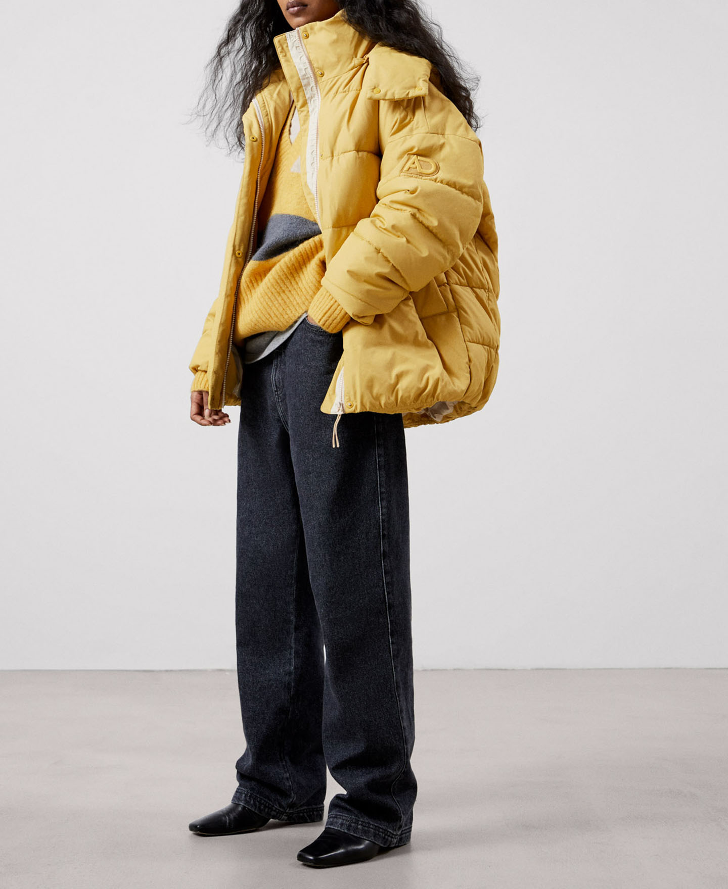Chaquetón acolchado capucha desmontable image number 1