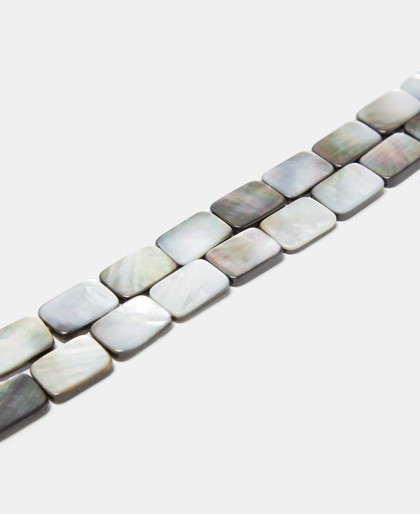 Adjustable necklace with natural shell image number 2