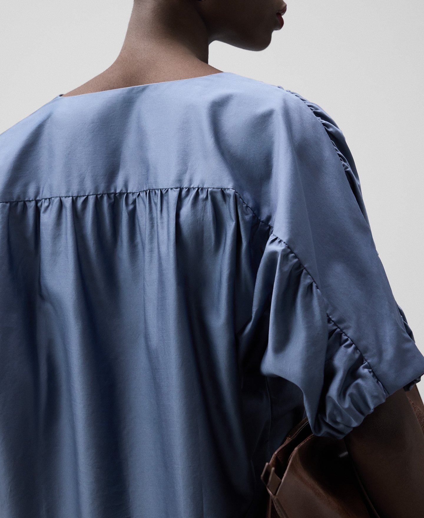 Camisa fruncida algodón mujer image number 3
