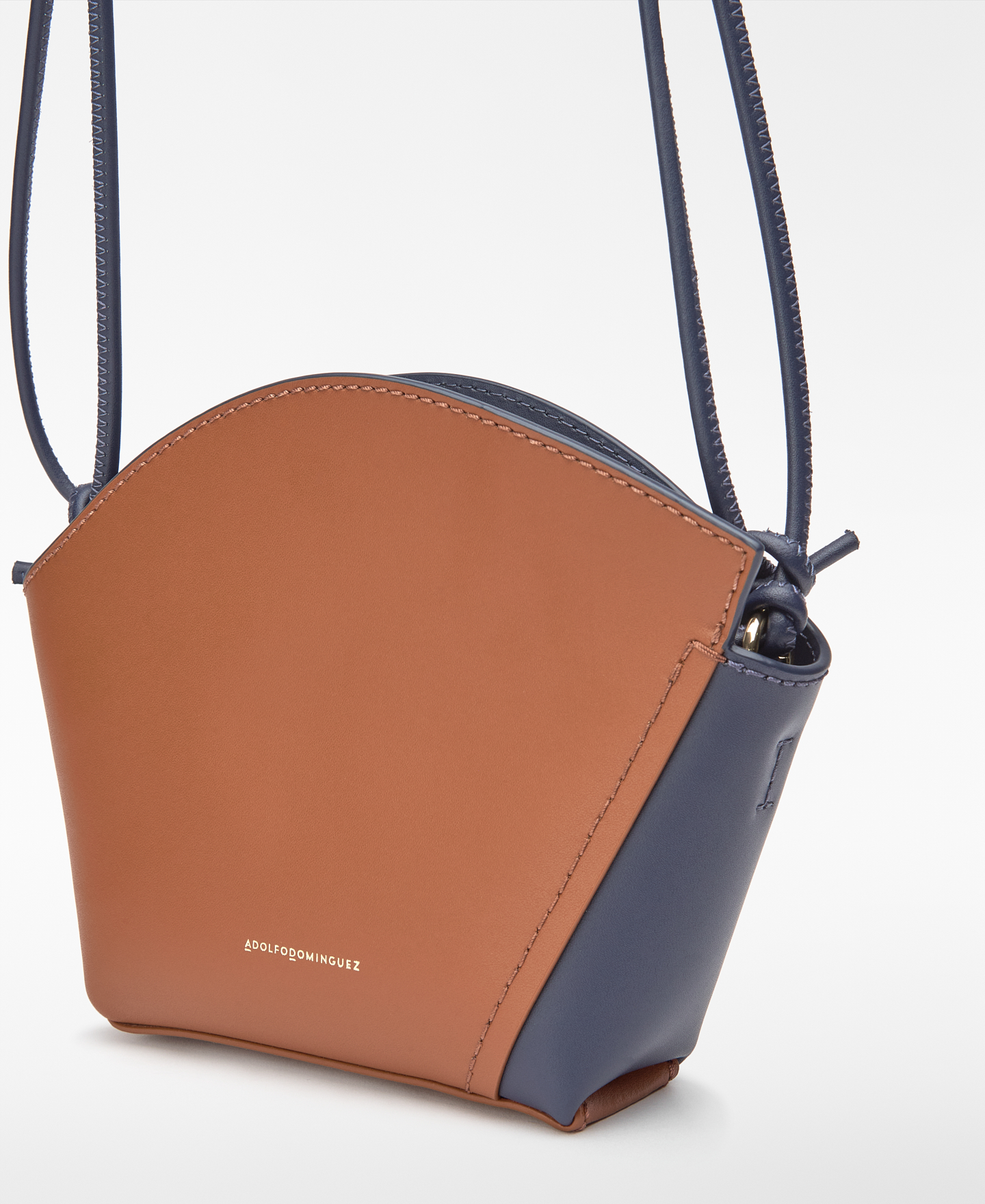 Eclipse crossbody woman image number 2