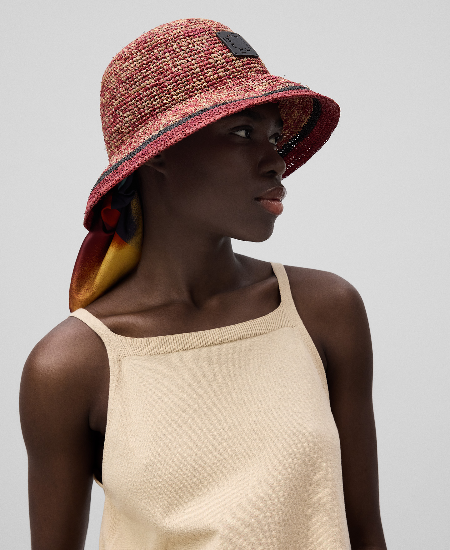 Bob en raphia femme image number 3