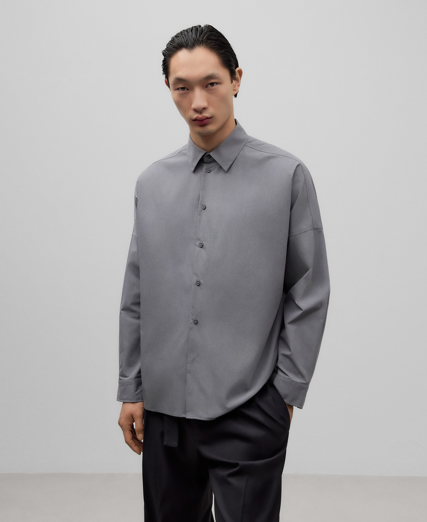 Charcoal grey shirt man AD USA