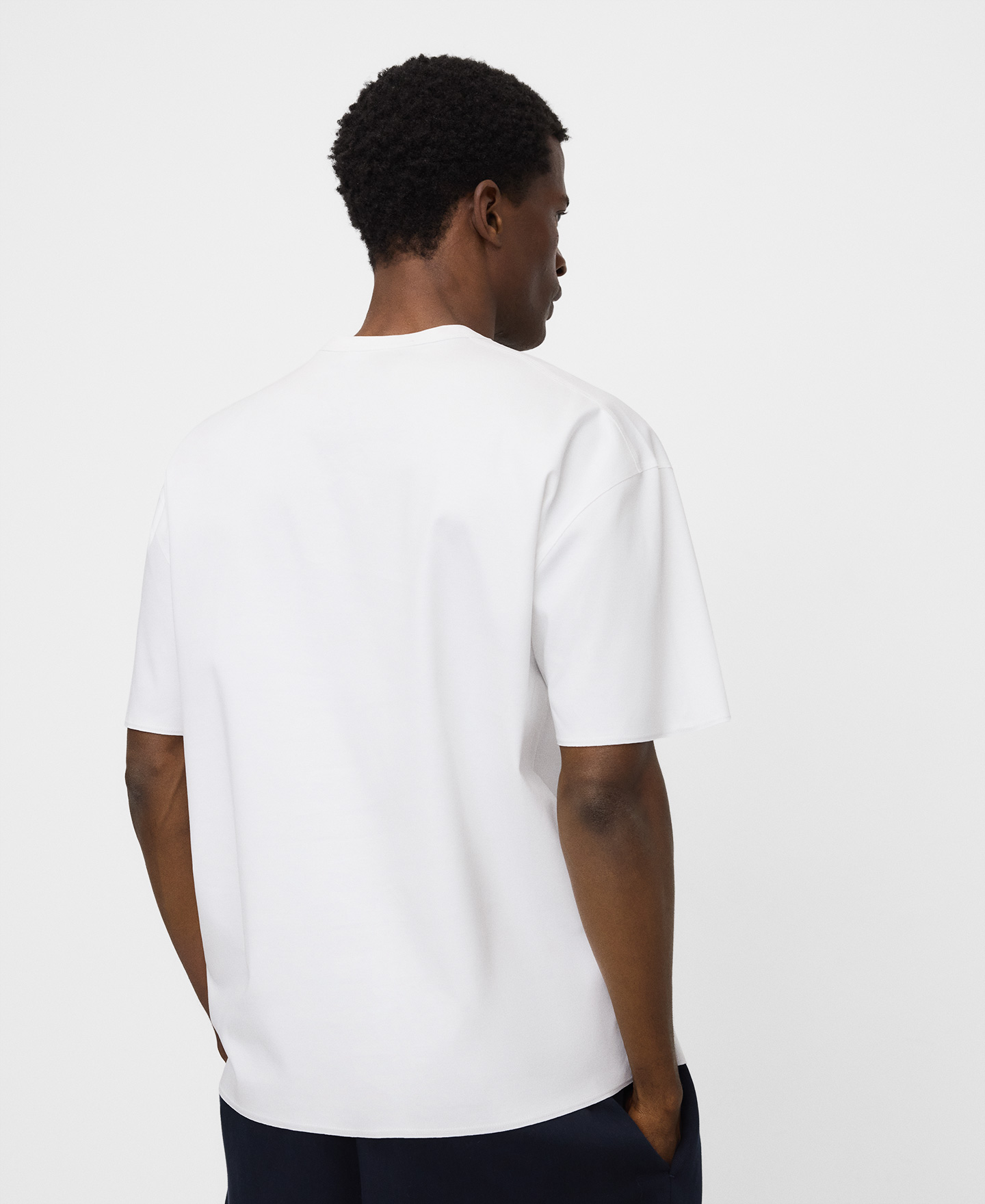 T-Shirt mit Rundhalsausschnitt aus Bio-Baumwolle image number 2