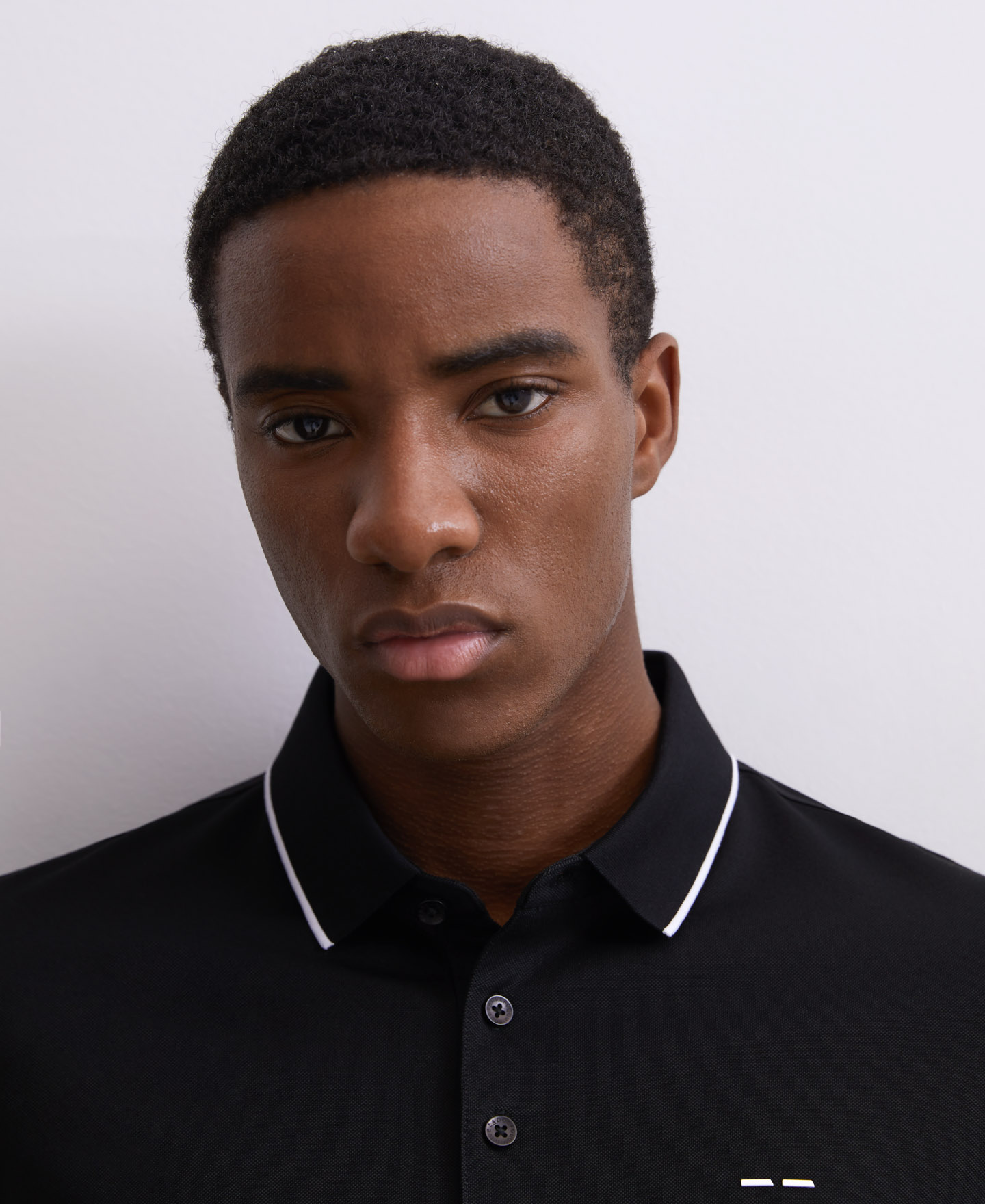 White shirt collar polo image number 2