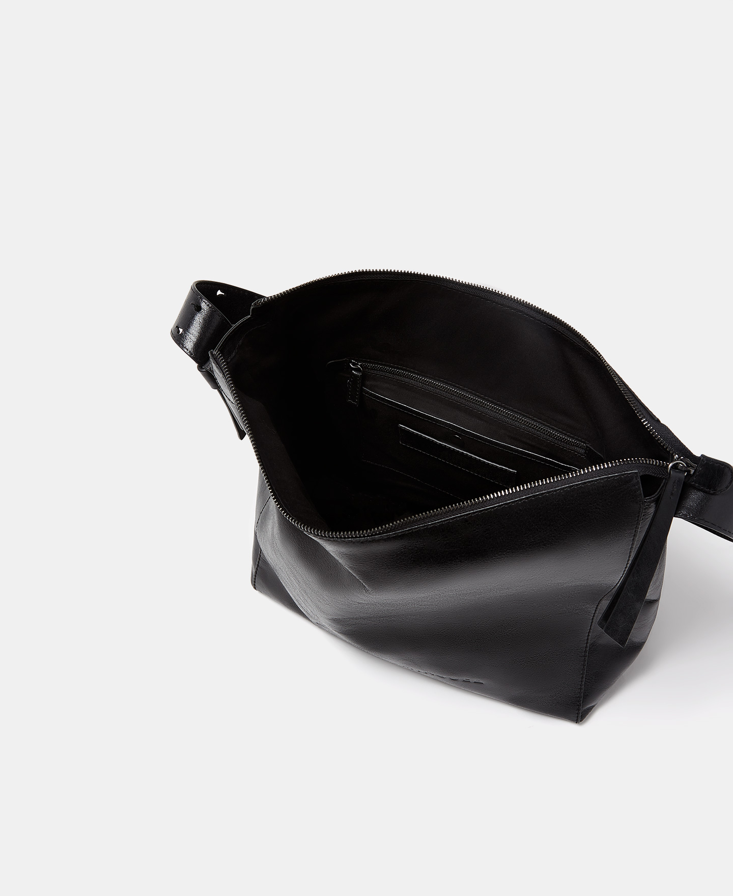 Cracked leather hobo bag image number 2